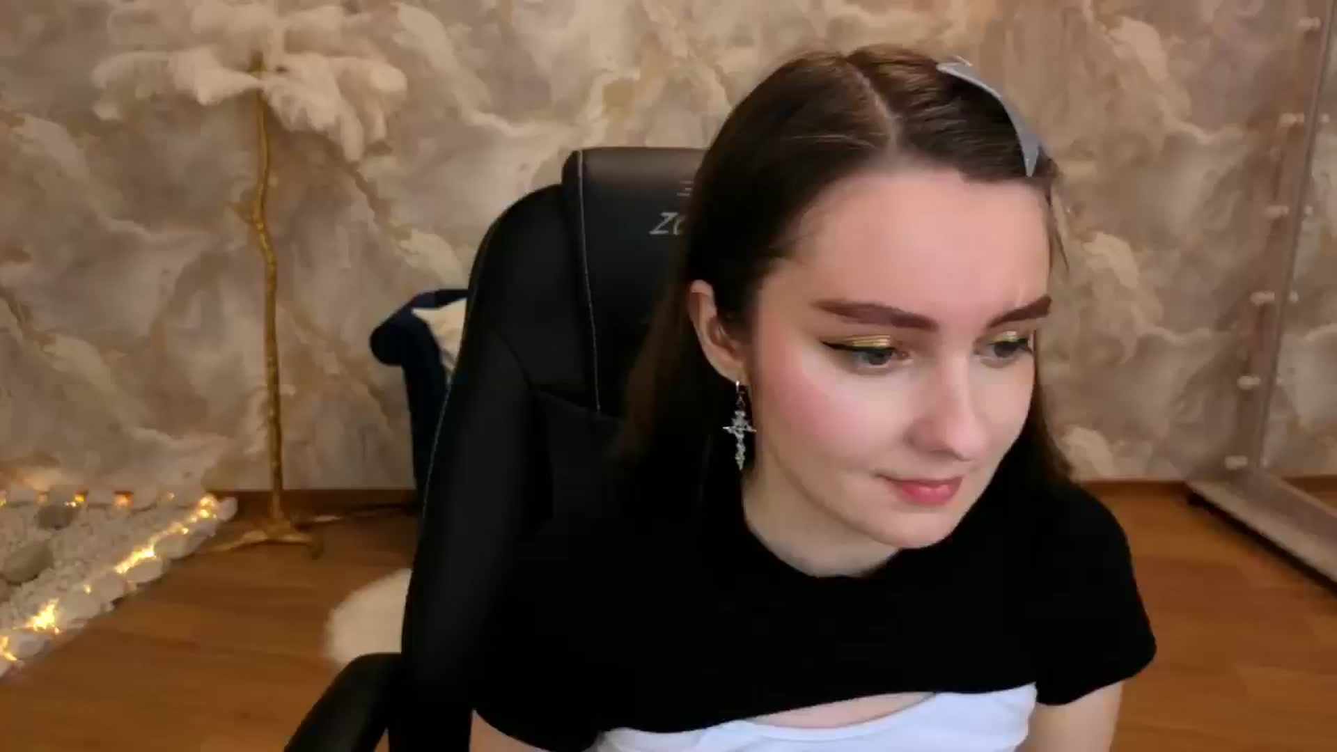 Gallery image thumbnail from Milim_Nava's myfreecams stream on, 09/14/2025, 19:37 image 1 of 20