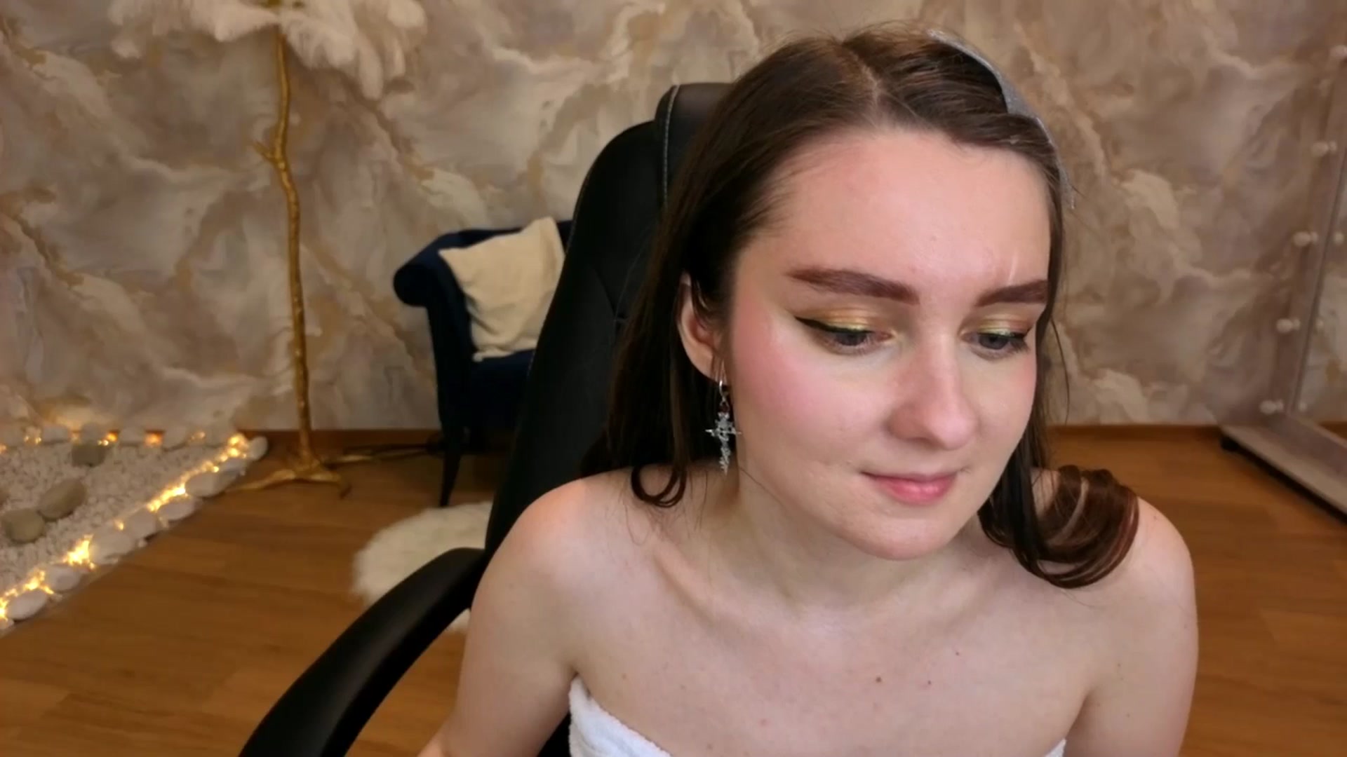 Gallery image thumbnail from Milim_Nava's myfreecams stream on, 09/15/2025, 24:56 image 19 of 20