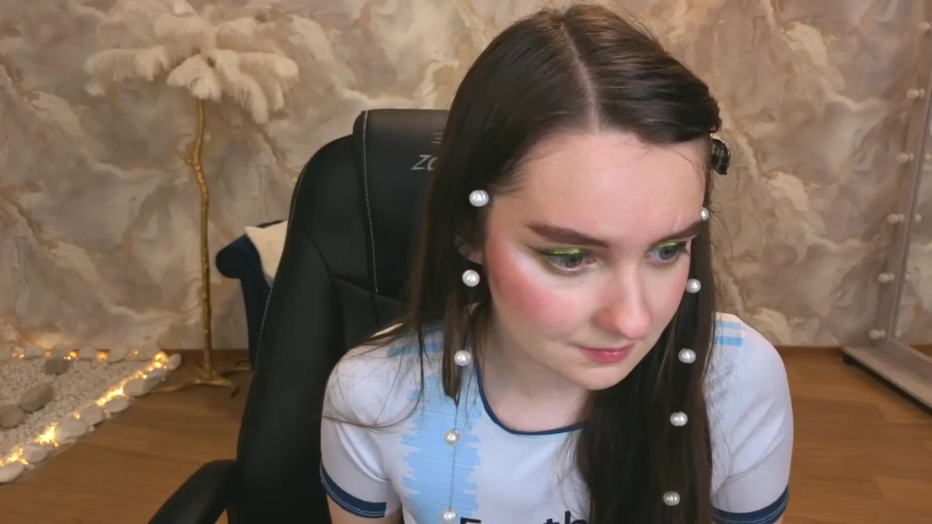 Gallery image thumbnail from Milim_Nava's myfreecams stream on, 09/18/2025, 05:50 image 10 of 20