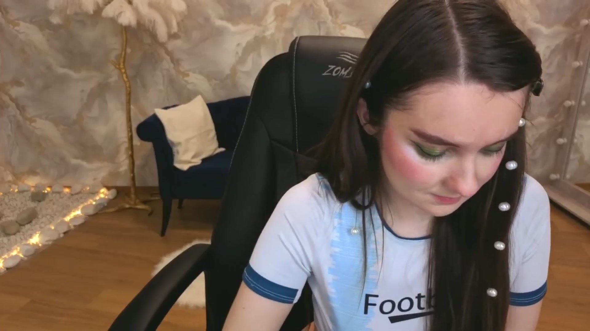 Gallery image thumbnail from Milim_Nava's myfreecams stream on, 09/18/2025, 05:50 image 2 of 20