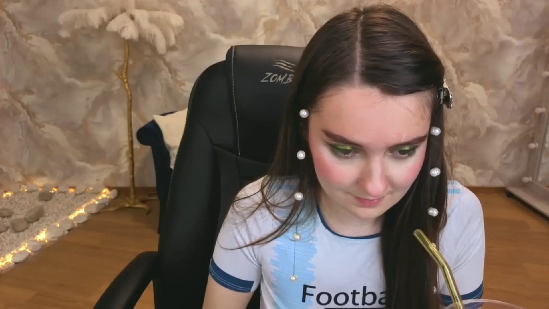 Gallery image thumbnail from Milim_Nava's myfreecams stream on, 09/18/2025, 05:50 image 13 of 20