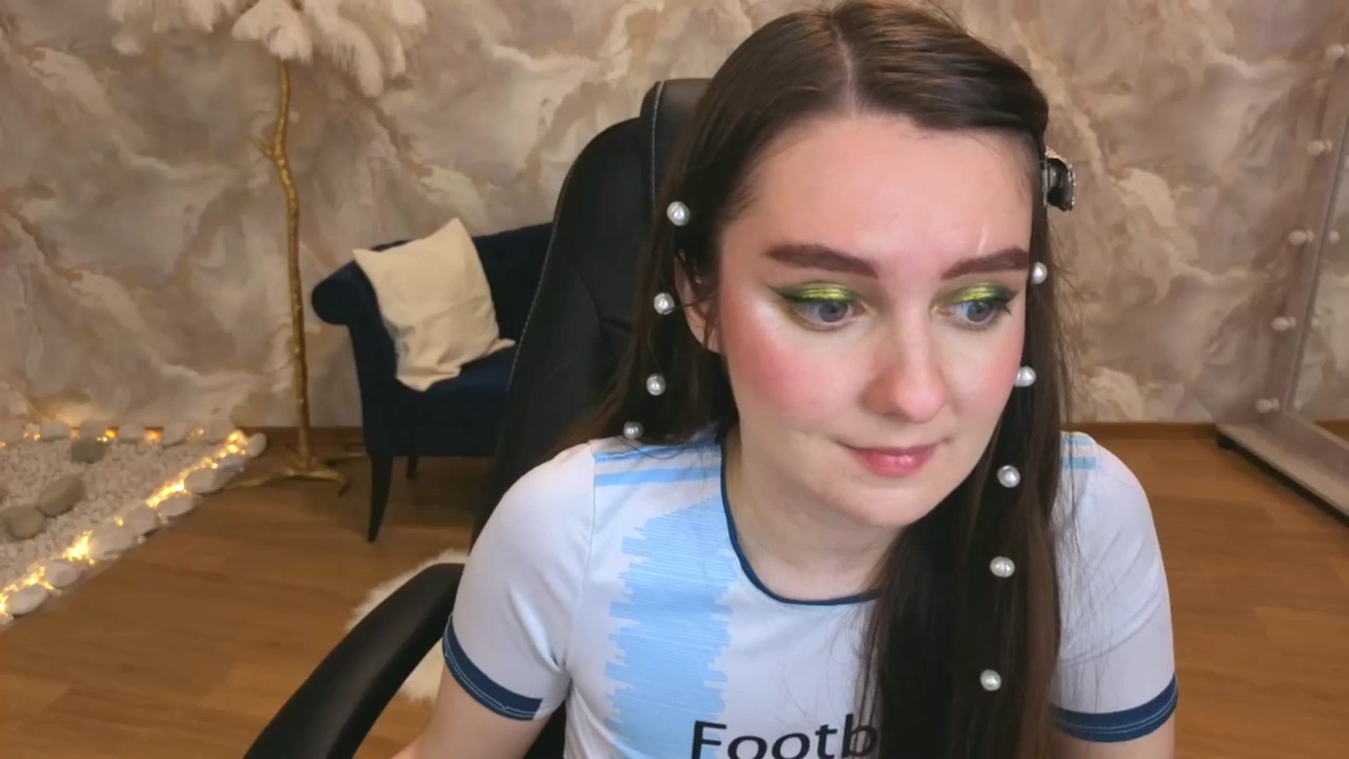 Gallery image thumbnail from Milim_Nava's myfreecams stream on, 09/18/2025, 05:50 image 3 of 20