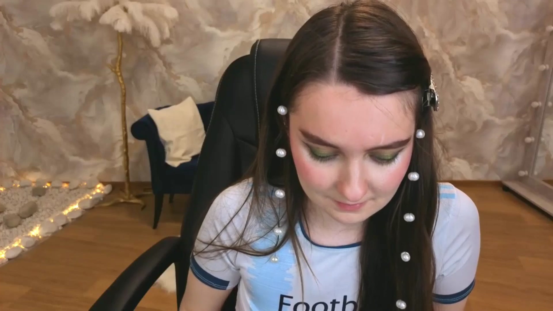Gallery image thumbnail from Milim_Nava's myfreecams stream on, 09/18/2025, 05:50 image 20 of 20