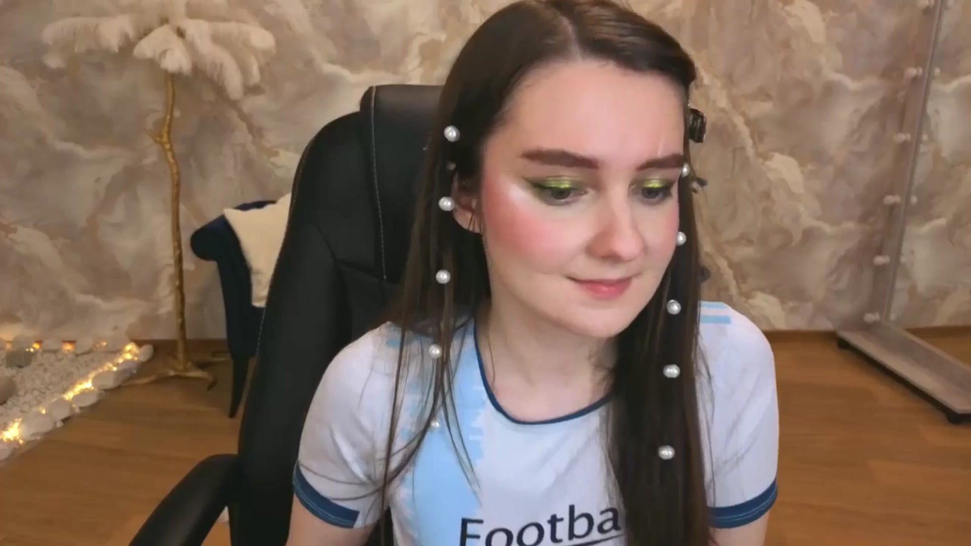 Gallery image thumbnail from Milim_Nava's myfreecams stream on, 09/18/2025, 07:38 image 8 of 20