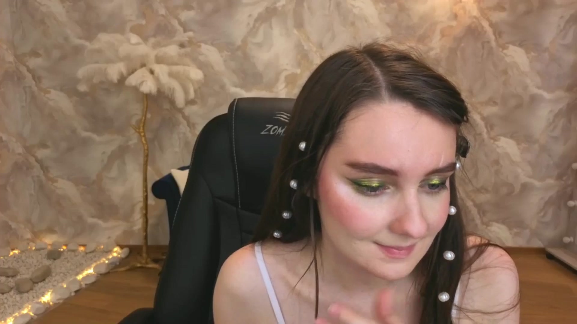 Gallery image thumbnail from Milim_Nava's myfreecams stream on, 09/18/2025, 08:25 image 16 of 20