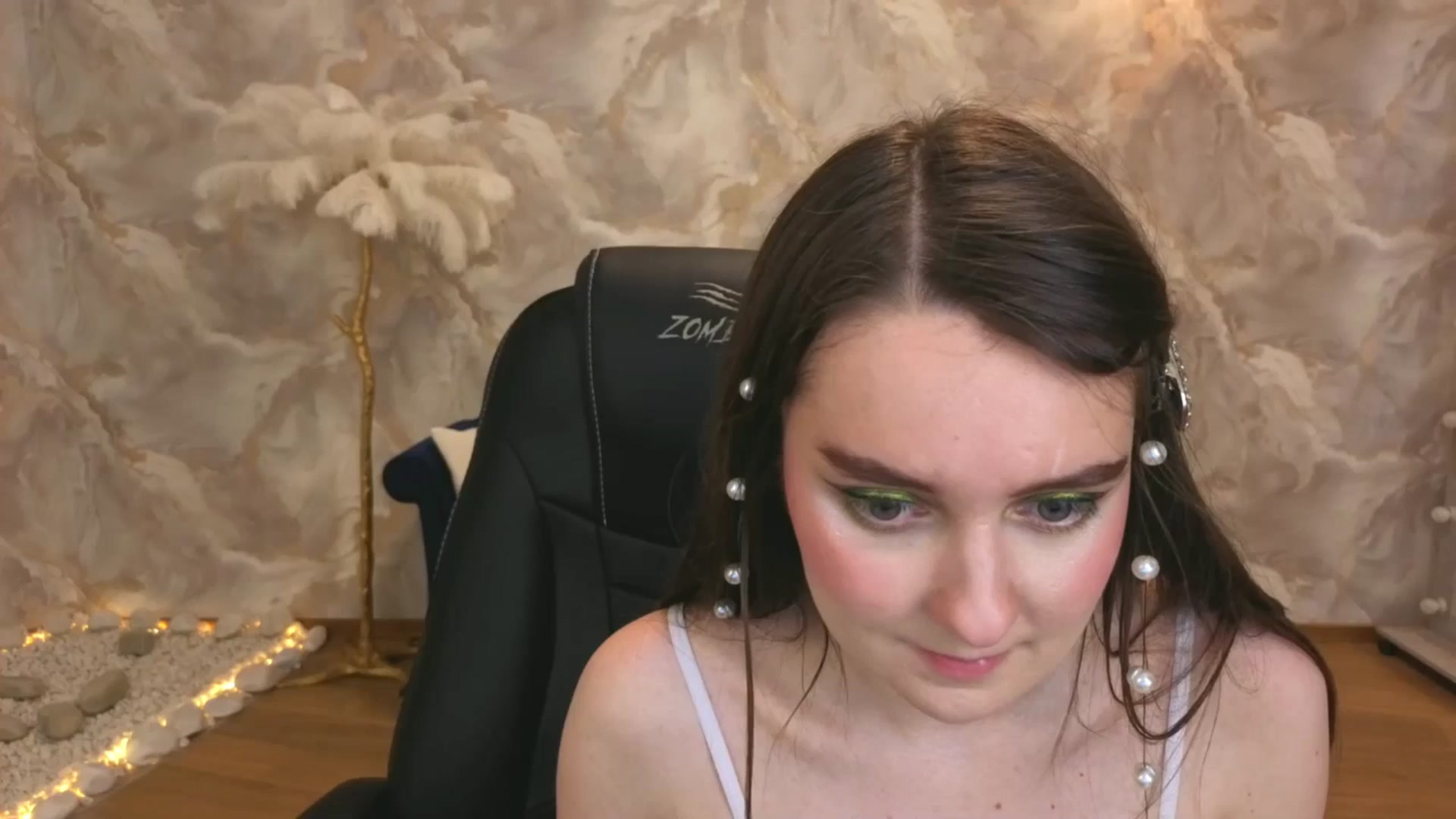 Gallery image thumbnail from Milim_Nava's myfreecams stream on, 09/18/2025, 08:25 image 14 of 20