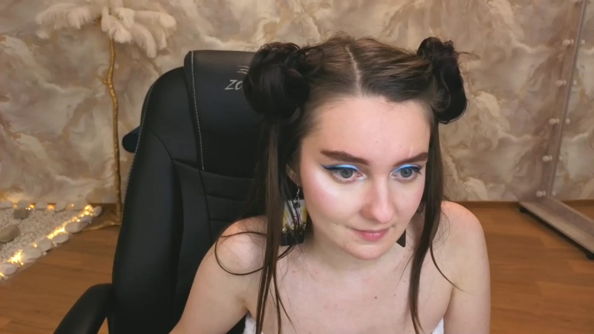 Gallery image thumbnail from Milim_Nava's myfreecams stream on, 09/20/2025, 22:40 image 19 of 20