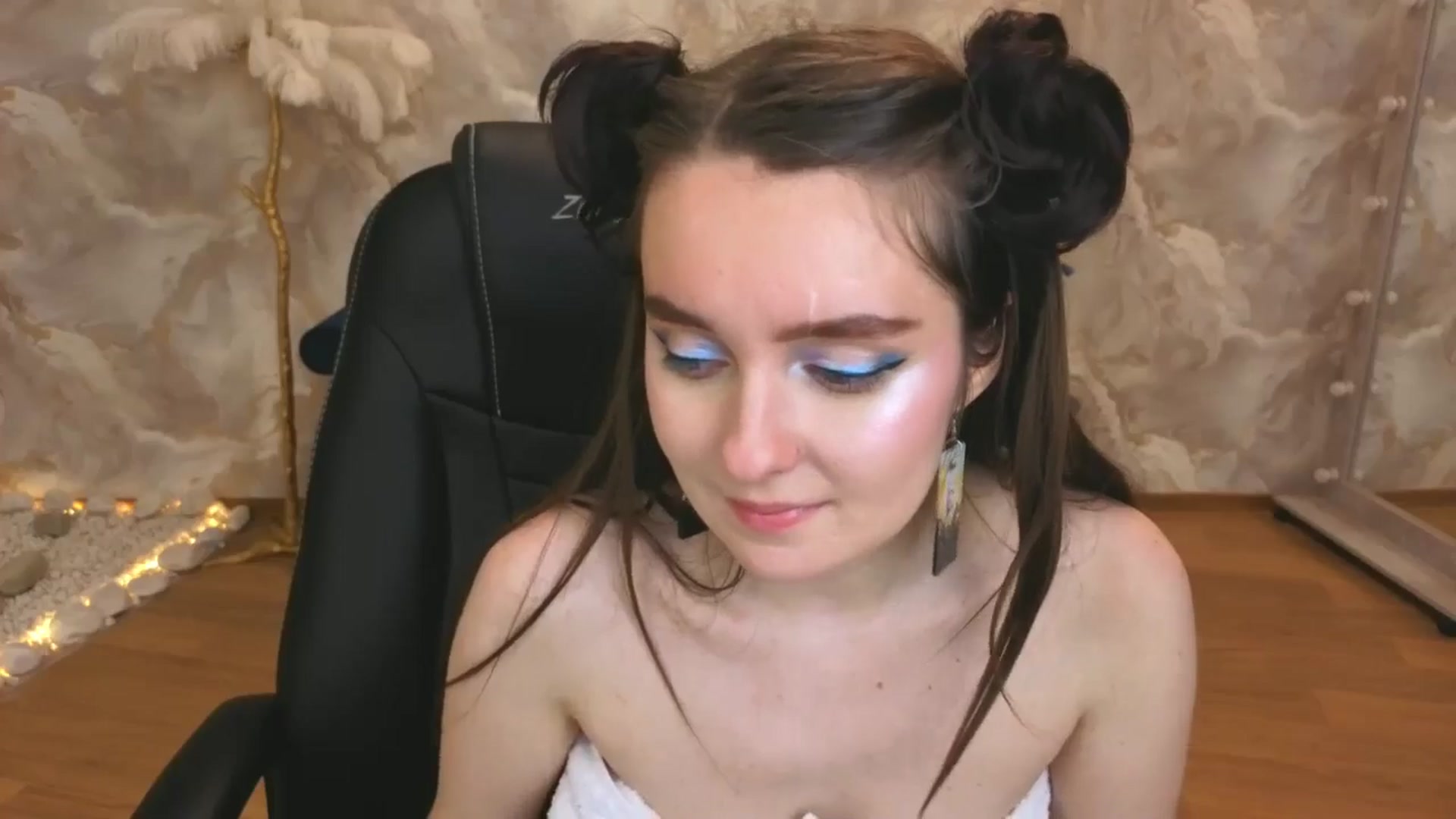 Gallery image thumbnail from Milim_Nava's myfreecams stream on, 09/20/2025, 22:40 image 12 of 20