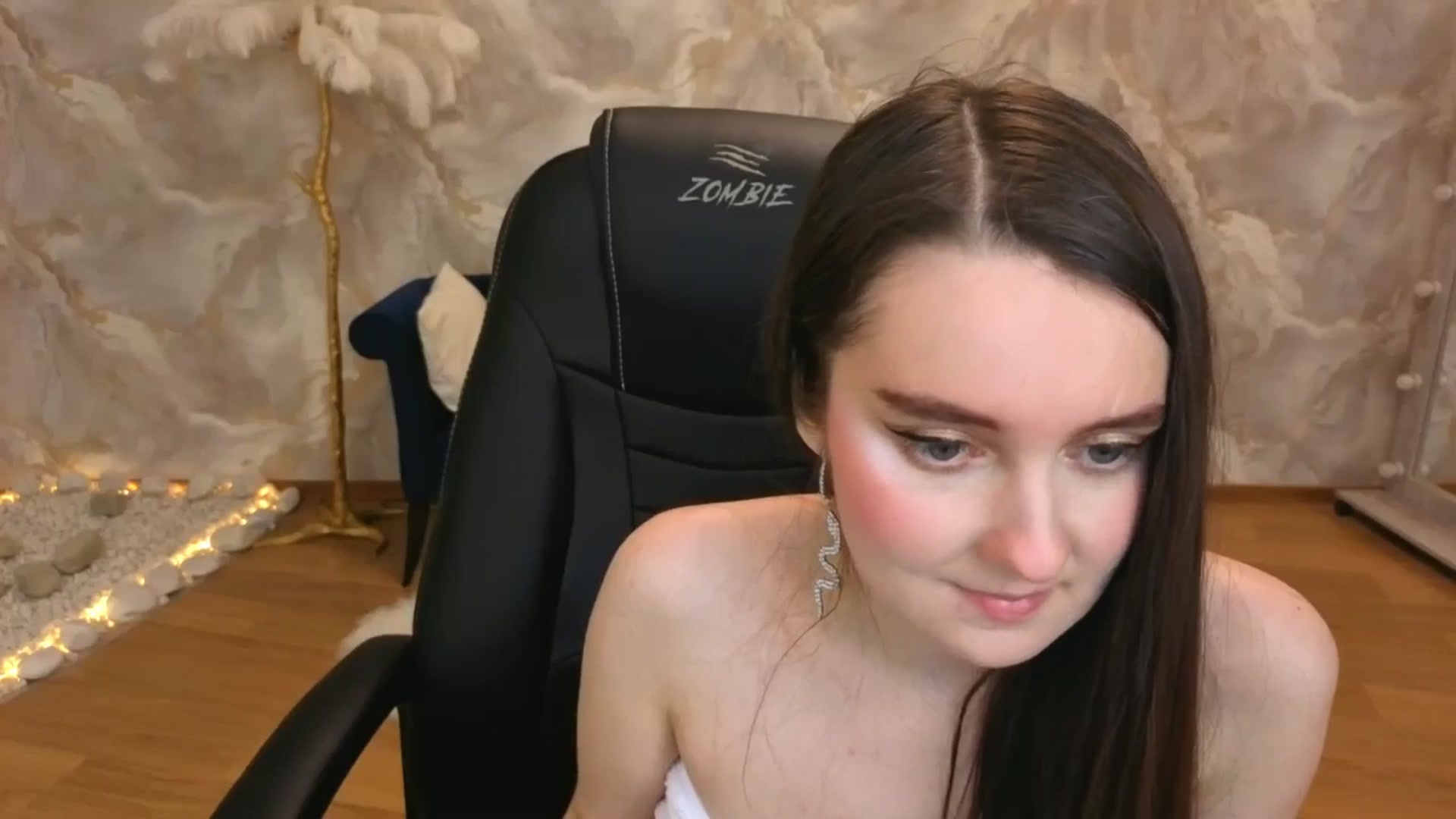 Gallery image thumbnail from Milim_Nava's myfreecams stream on, 09/22/2025, 23:57 image 10 of 20