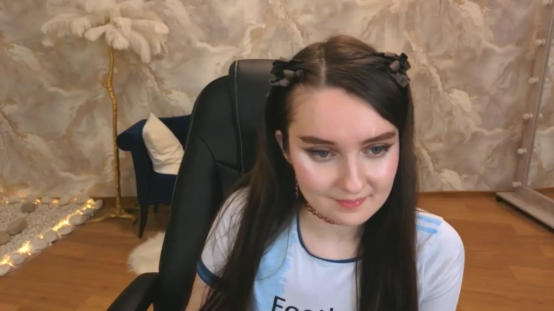 Gallery image thumbnail from Milim_Nava's myfreecams stream on, 09/25/2025, 09:50 image 17 of 20
