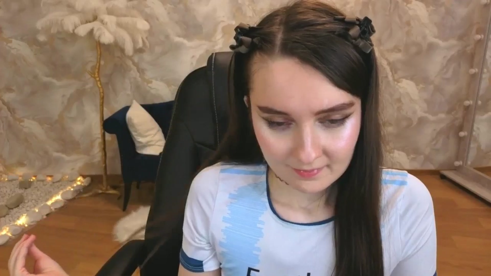 Gallery image thumbnail from Milim_Nava's myfreecams stream on, 09/25/2025, 09:50 image 16 of 20
