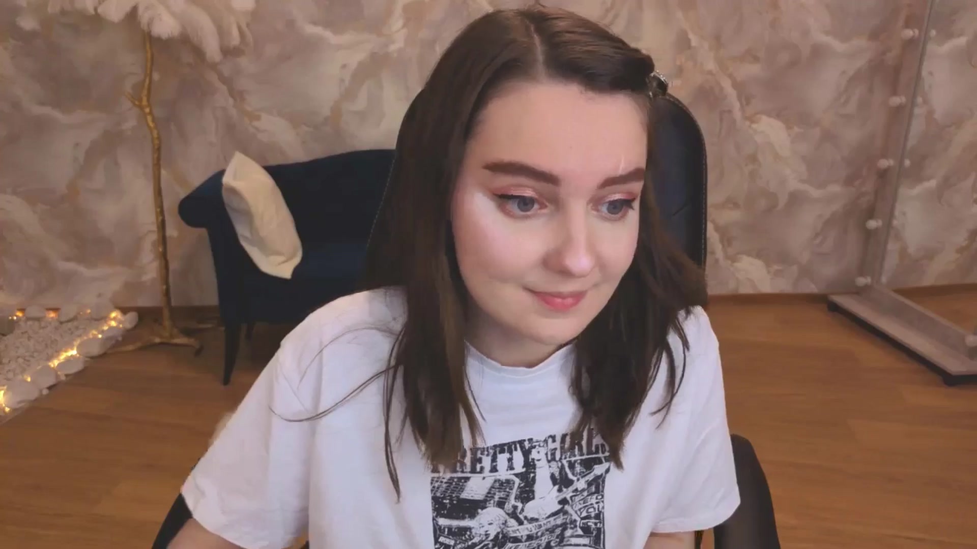 Gallery image thumbnail from Milim_Nava's myfreecams stream on, 09/29/2025, 18:40 image 18 of 20