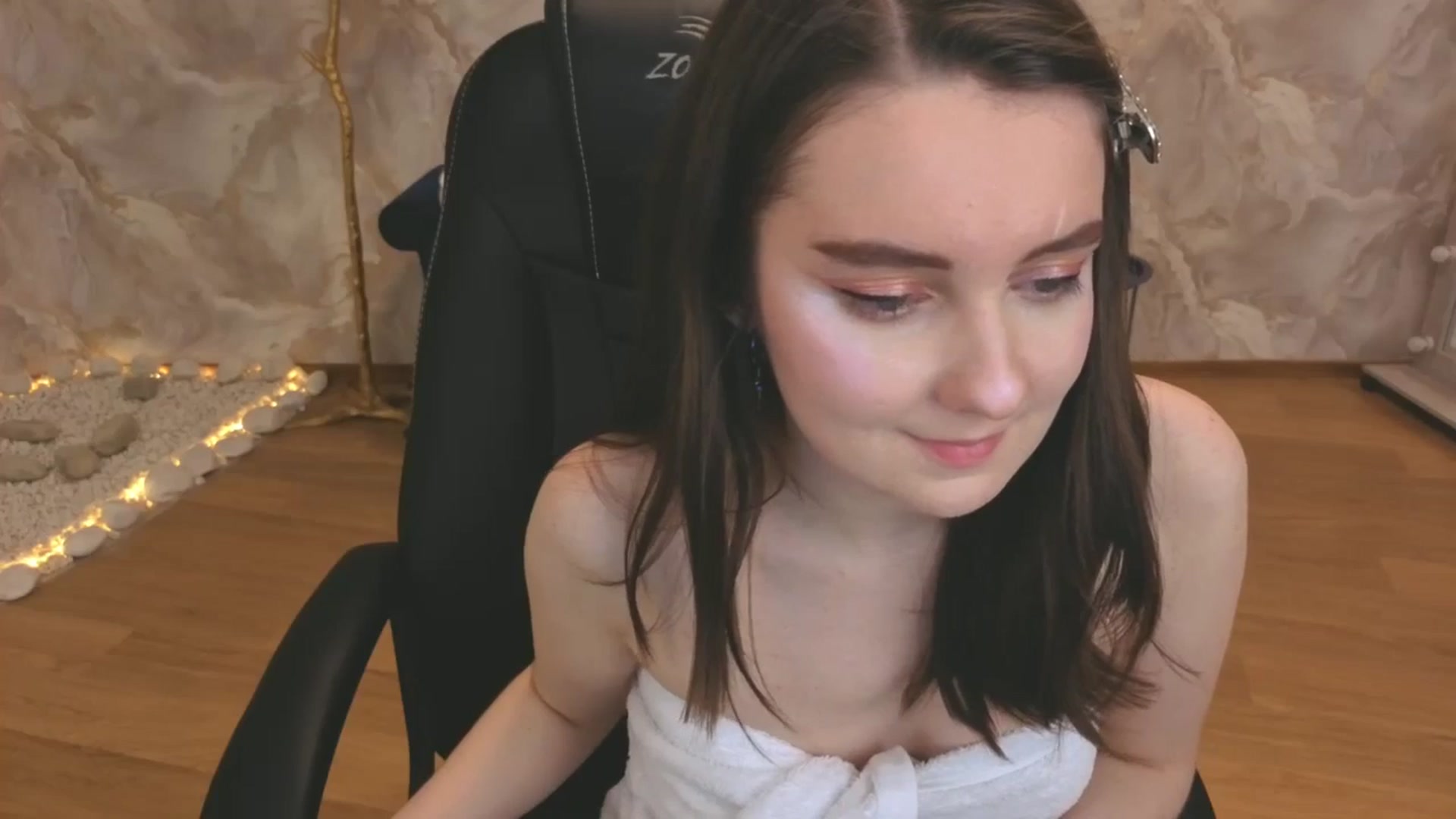 Gallery image thumbnail from Milim_Nava's myfreecams stream on, 09/29/2025, 21:00 image 20 of 20