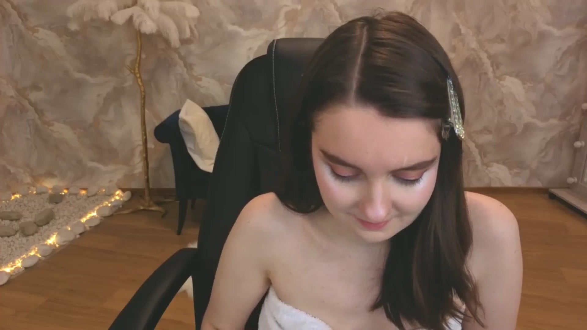 Gallery image thumbnail from Milim_Nava's myfreecams stream on, 09/29/2025, 21:00 image 11 of 20