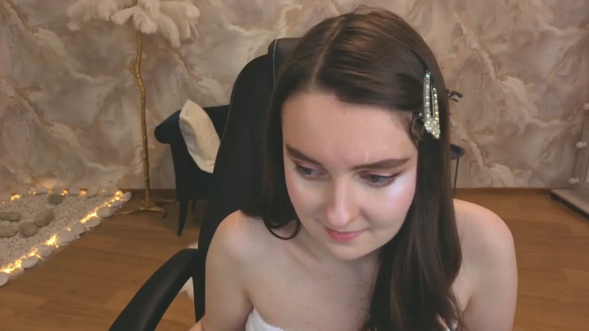 Gallery image thumbnail from Milim_Nava's myfreecams stream on, 09/29/2025, 21:00 image 9 of 20