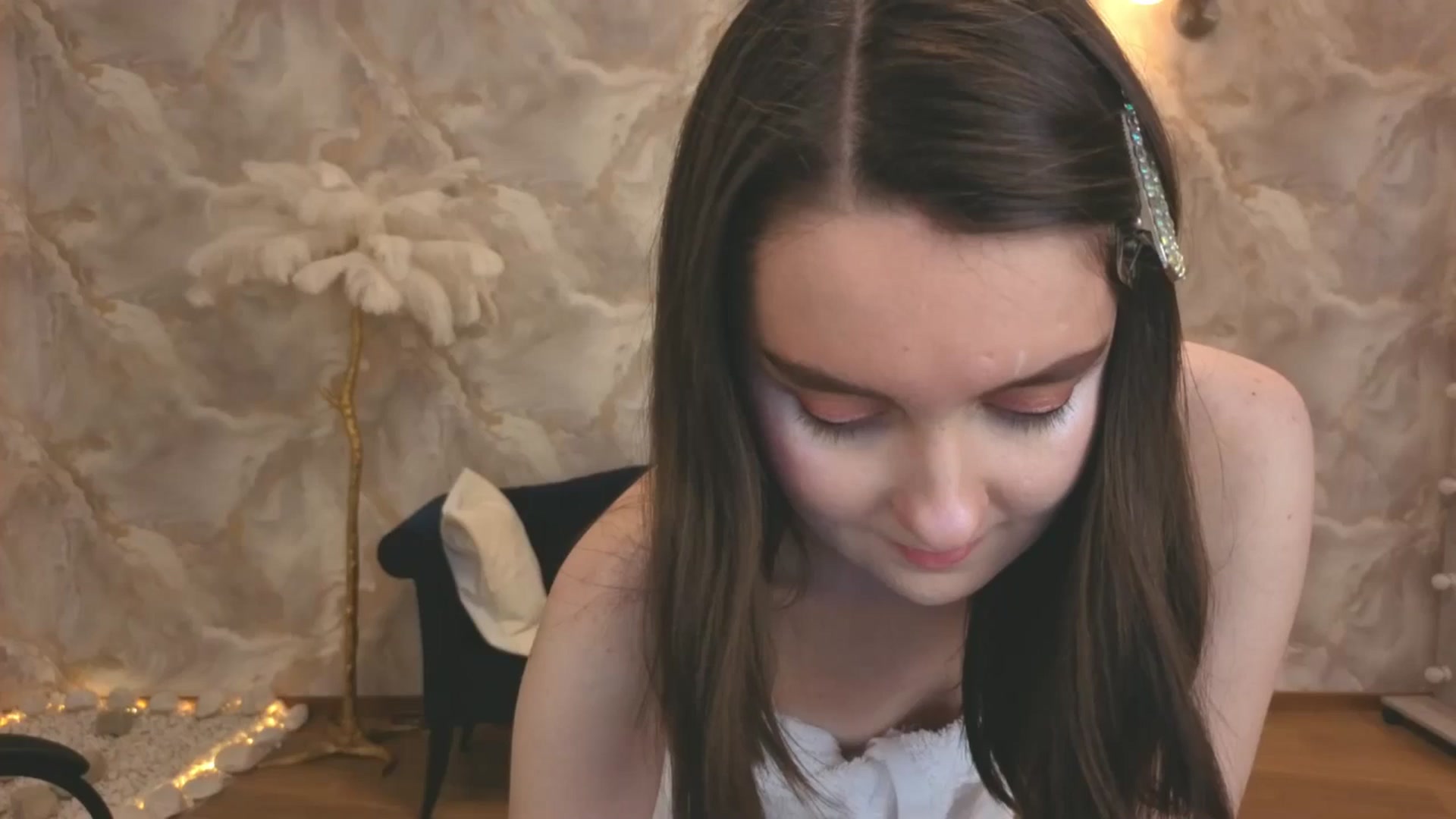 Gallery image thumbnail from Milim_Nava's myfreecams stream on, 09/29/2025, 21:00 image 16 of 20