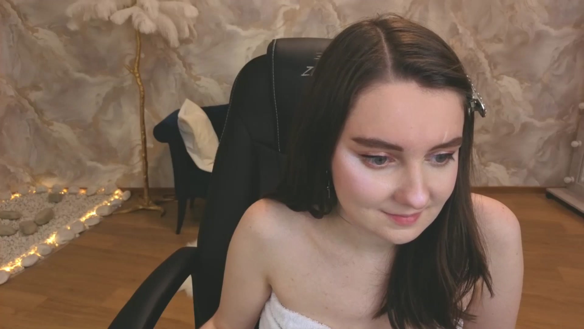 Gallery image thumbnail from Milim_Nava's myfreecams stream on, 09/29/2025, 21:00 image 10 of 20