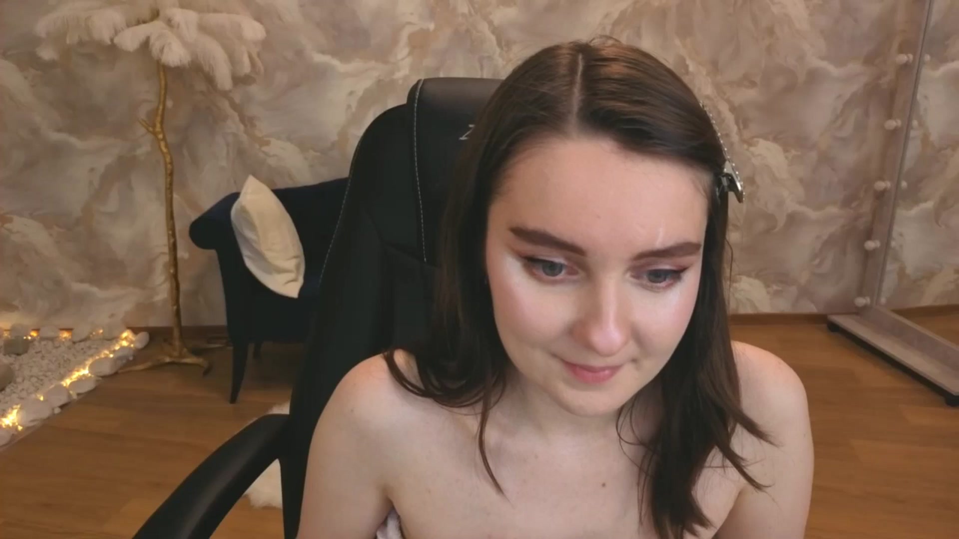 Gallery image thumbnail from Milim_Nava's myfreecams stream on, 09/30/2025, 24:24 image 10 of 20