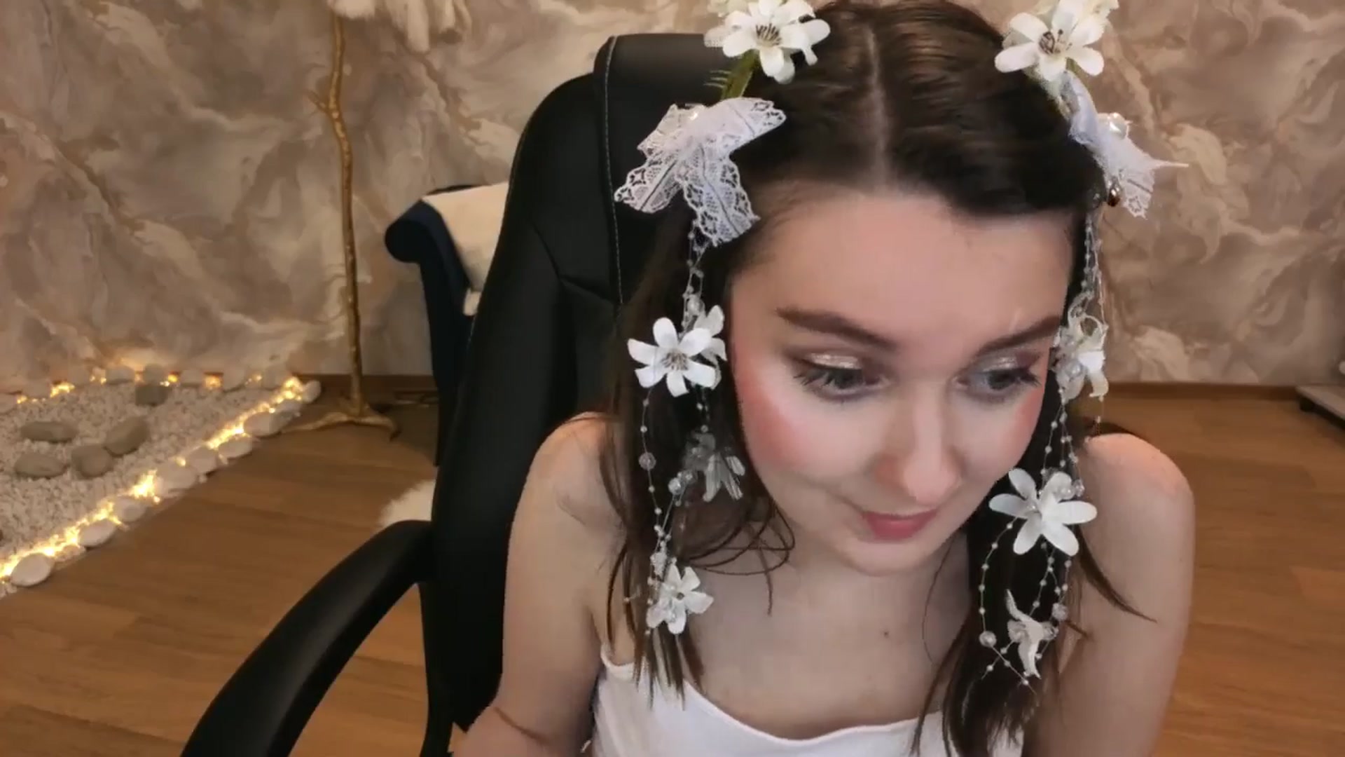 Gallery image thumbnail from Milim_Nava's myfreecams stream on, 10/05/2025, 19:49 image 10 of 20