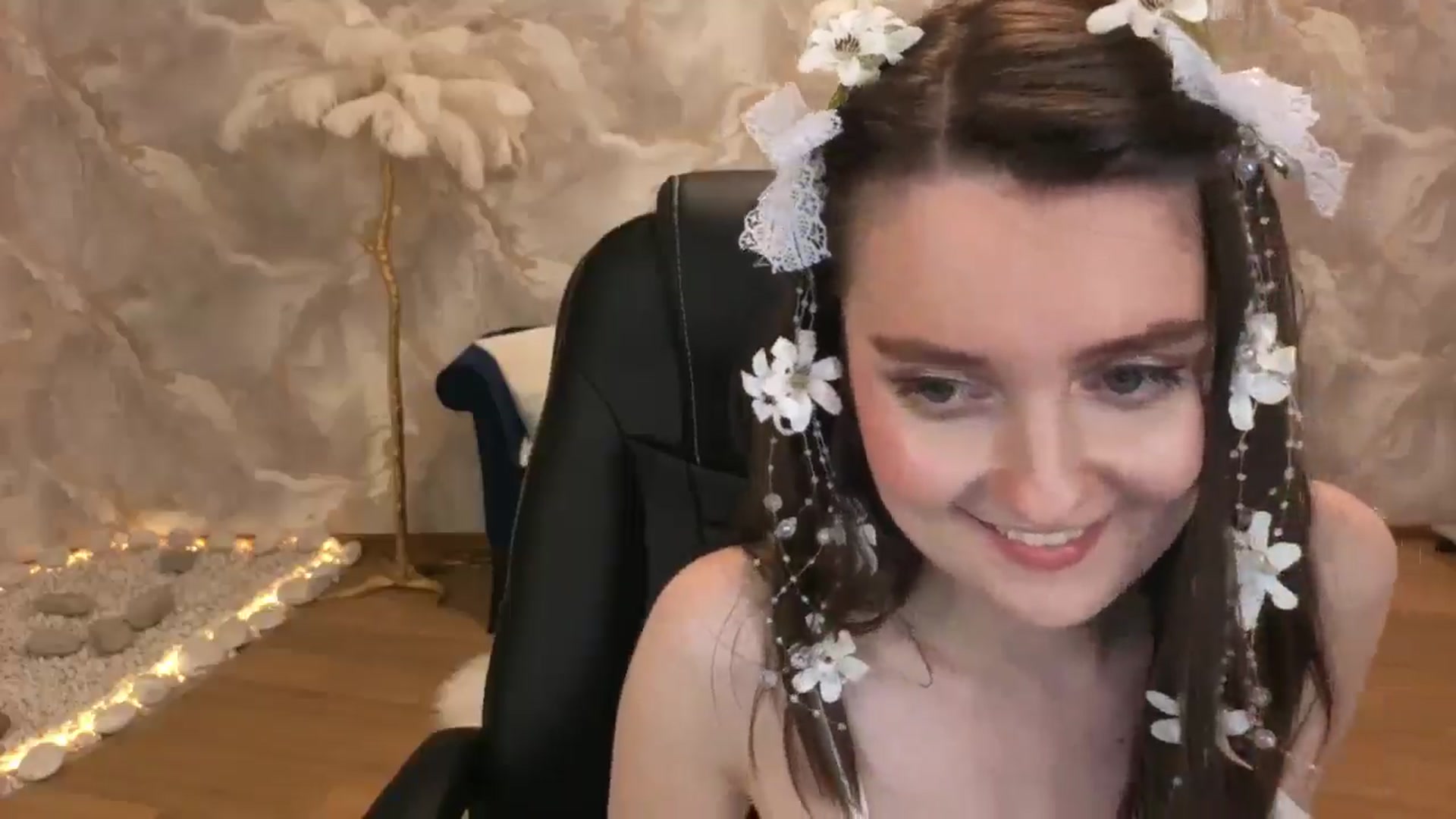 Gallery image thumbnail from Milim_Nava's myfreecams stream on, 10/05/2025, 21:37 image 4 of 20