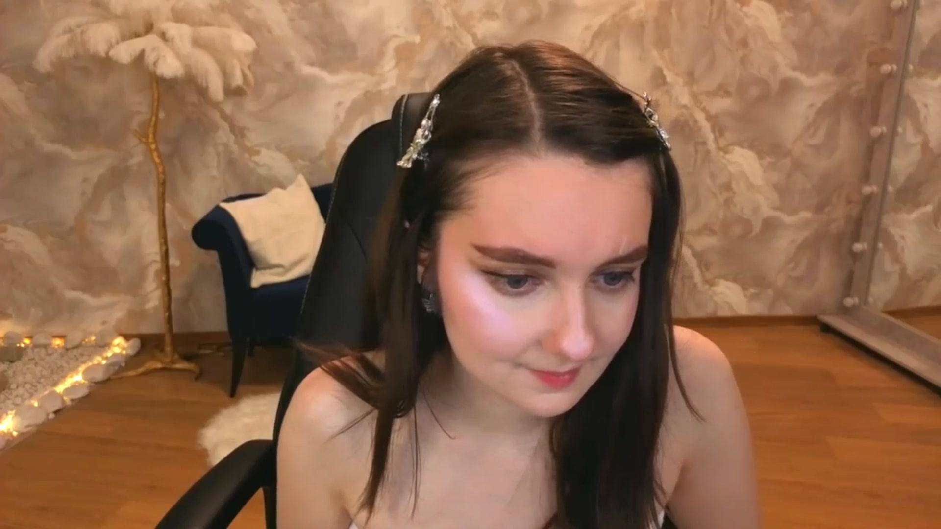 Gallery image thumbnail from Milim_Nava's myfreecams stream on, 10/07/2025, 21:19 image 14 of 20