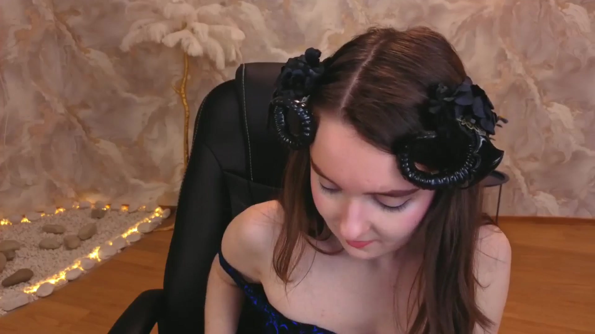 Gallery image thumbnail from Milim_Nava's myfreecams stream on, 10/18/2025, 19:11 image 12 of 20