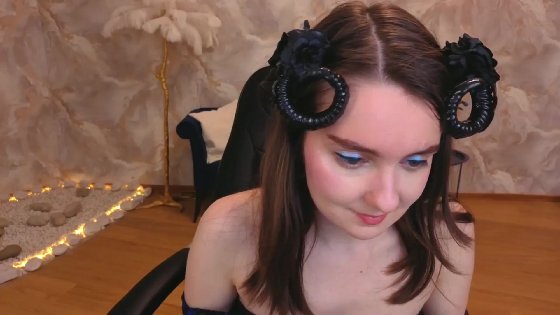Gallery image thumbnail from Milim_Nava's myfreecams stream on, 10/18/2025, 19:11 image 16 of 20