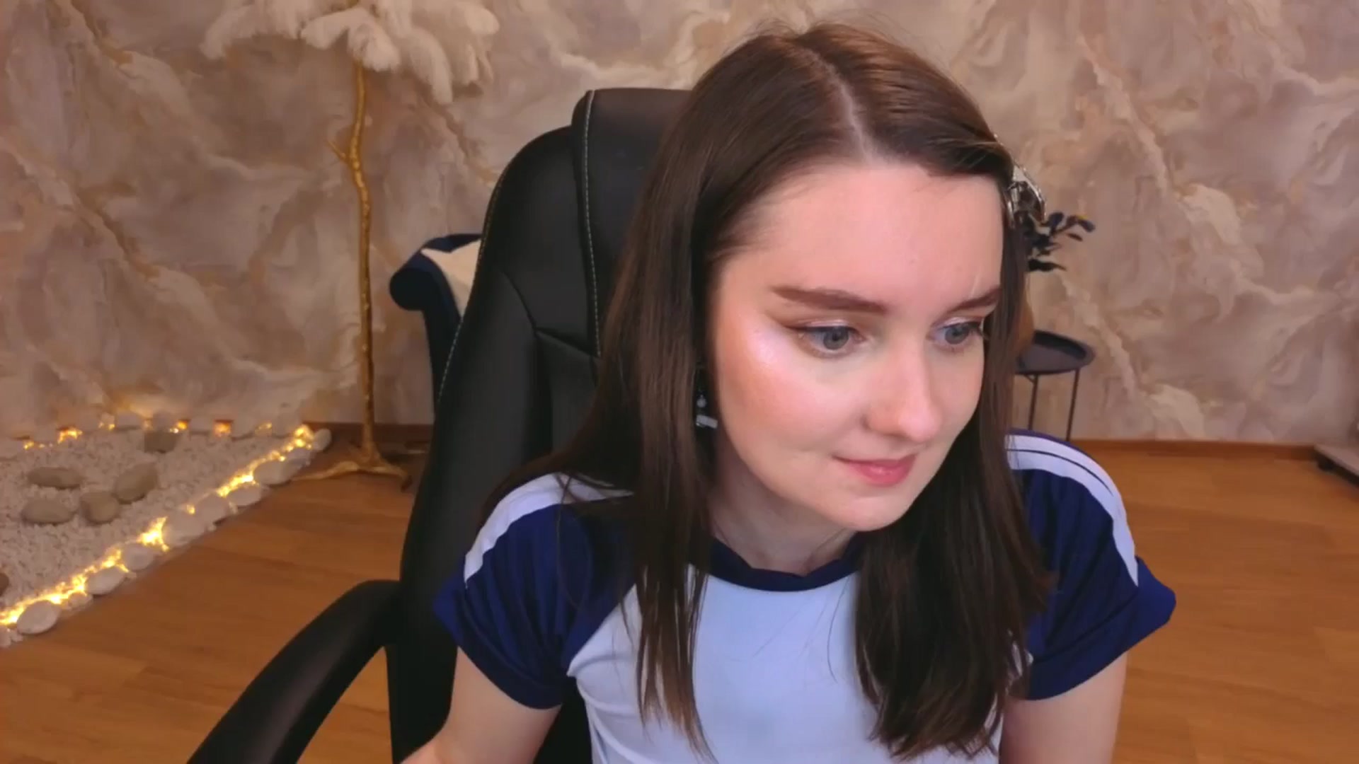 Gallery image thumbnail from Milim_Nava's myfreecams stream on, 10/20/2025, 22:51 image 7 of 20