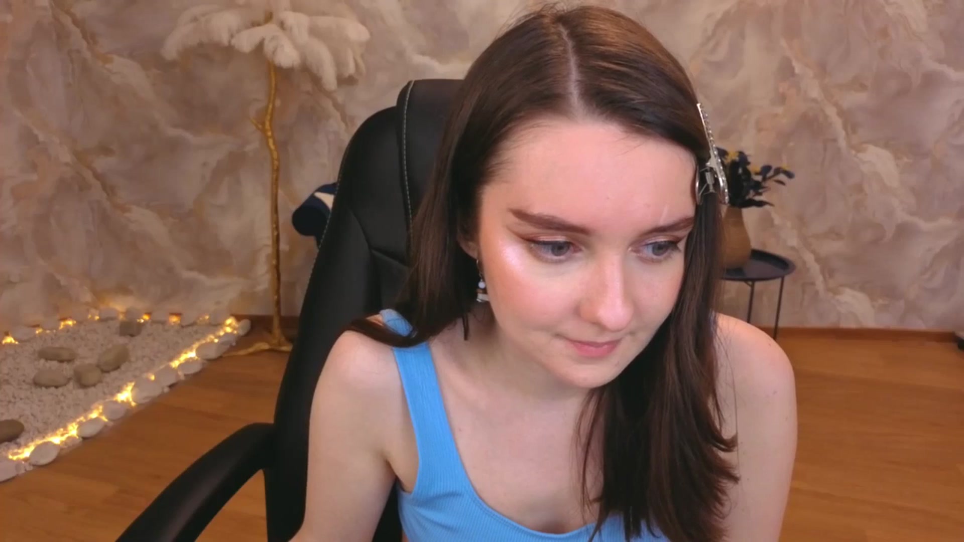 Gallery image thumbnail from Milim_Nava's myfreecams stream on, 10/21/2025, 02:15 image 17 of 20