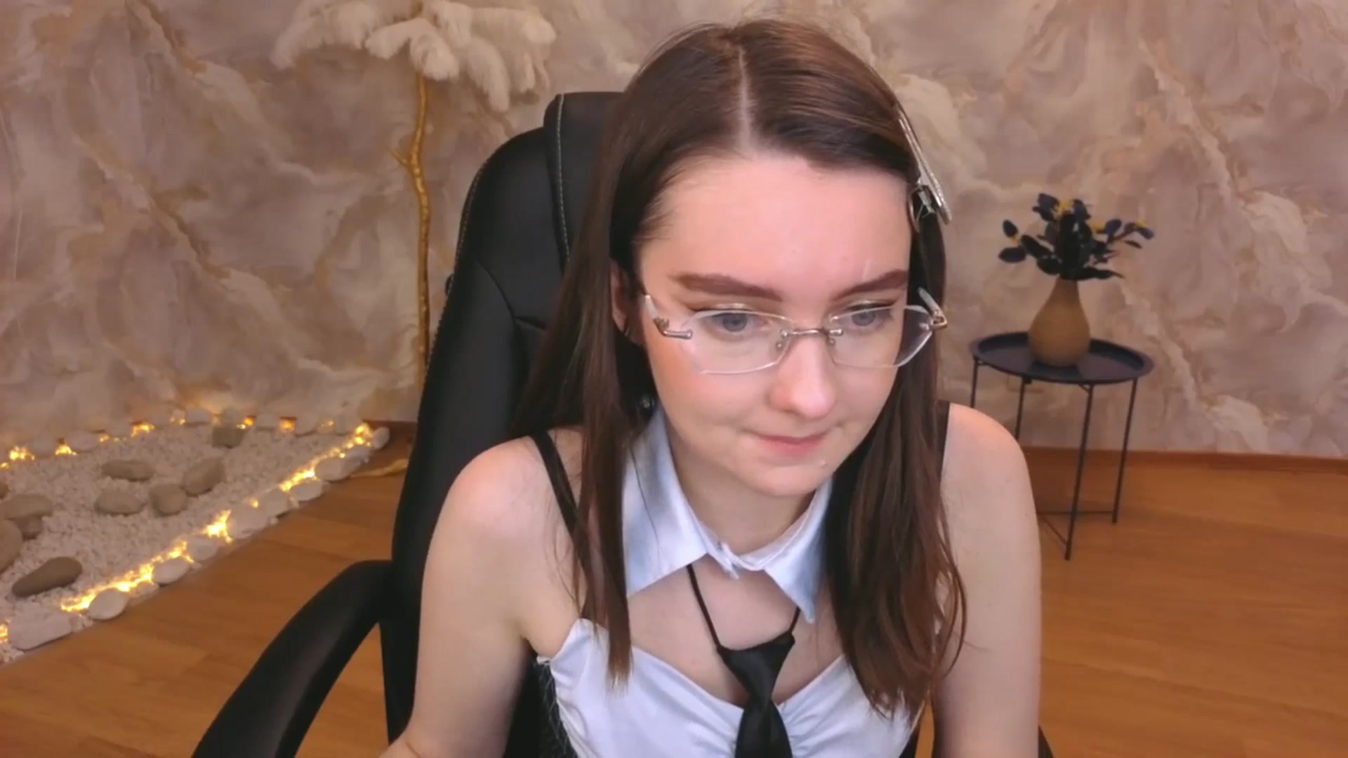 Gallery image thumbnail from Milim_Nava's myfreecams stream on, 10/22/2025, 05:47 image 4 of 20