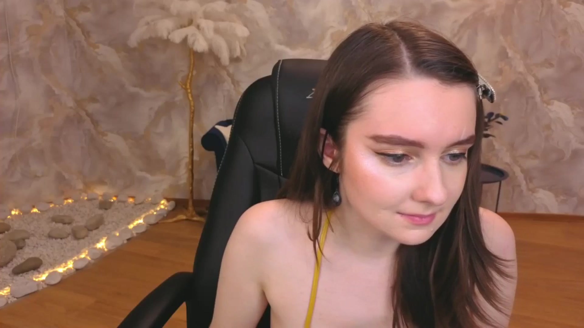 Gallery image thumbnail from Milim_Nava's myfreecams stream on, 10/22/2025, 07:19 image 3 of 20