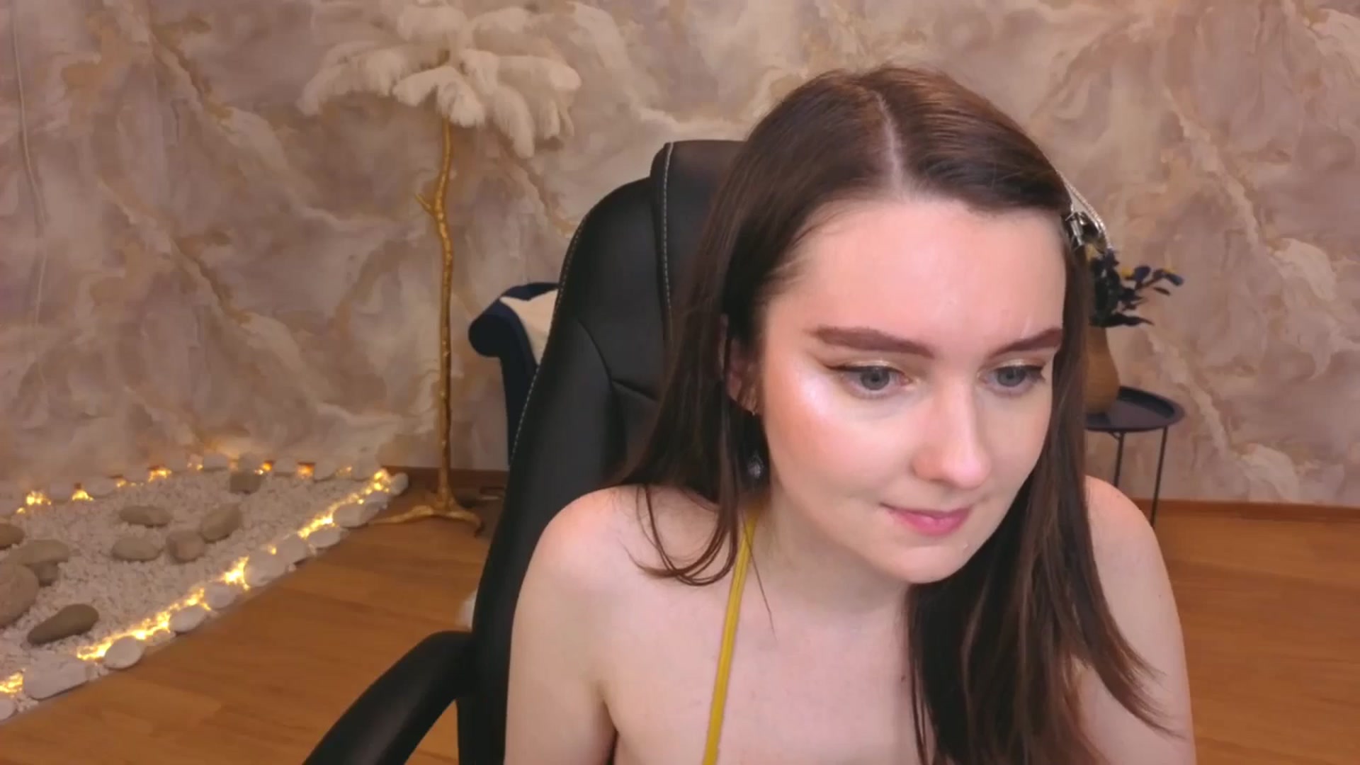 Gallery image thumbnail from Milim_Nava's myfreecams stream on, 10/22/2025, 07:19 image 18 of 20