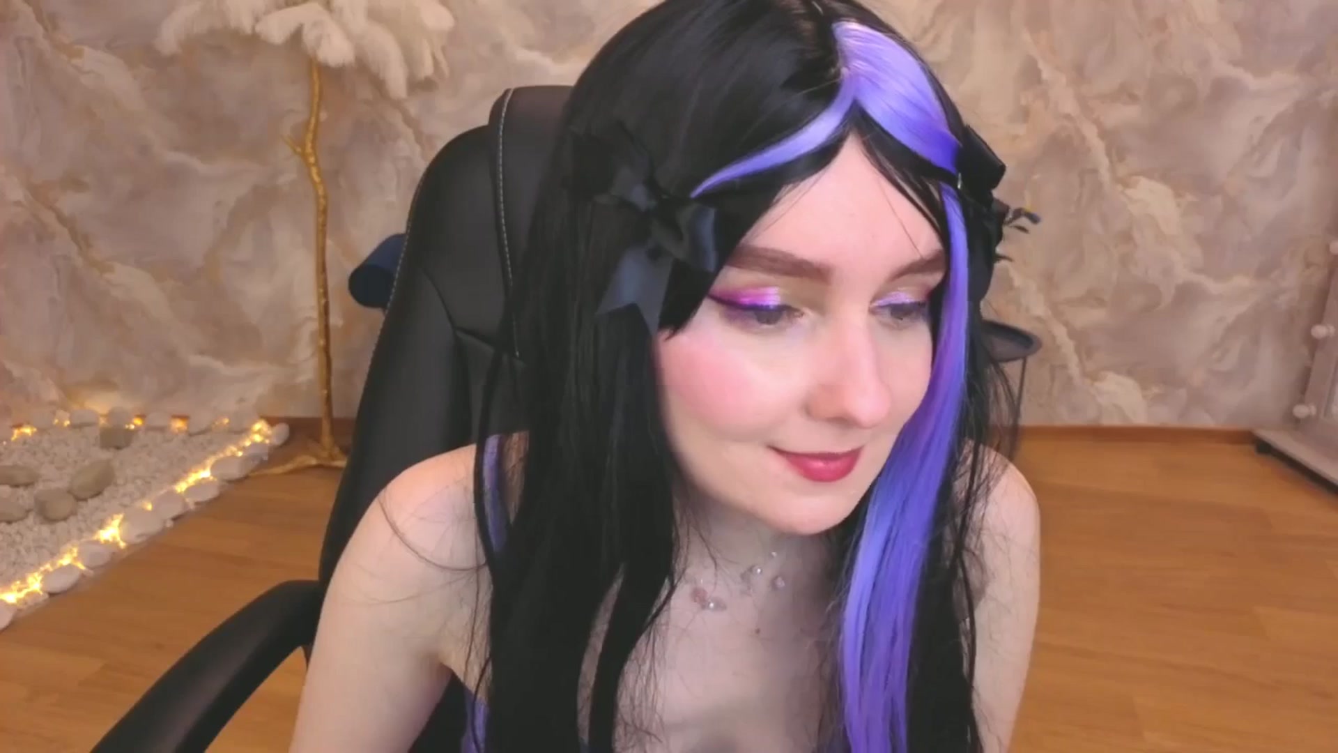 Gallery image thumbnail from Milim_Nava's myfreecams stream on, 10/24/2025, 16:33 image 7 of 20