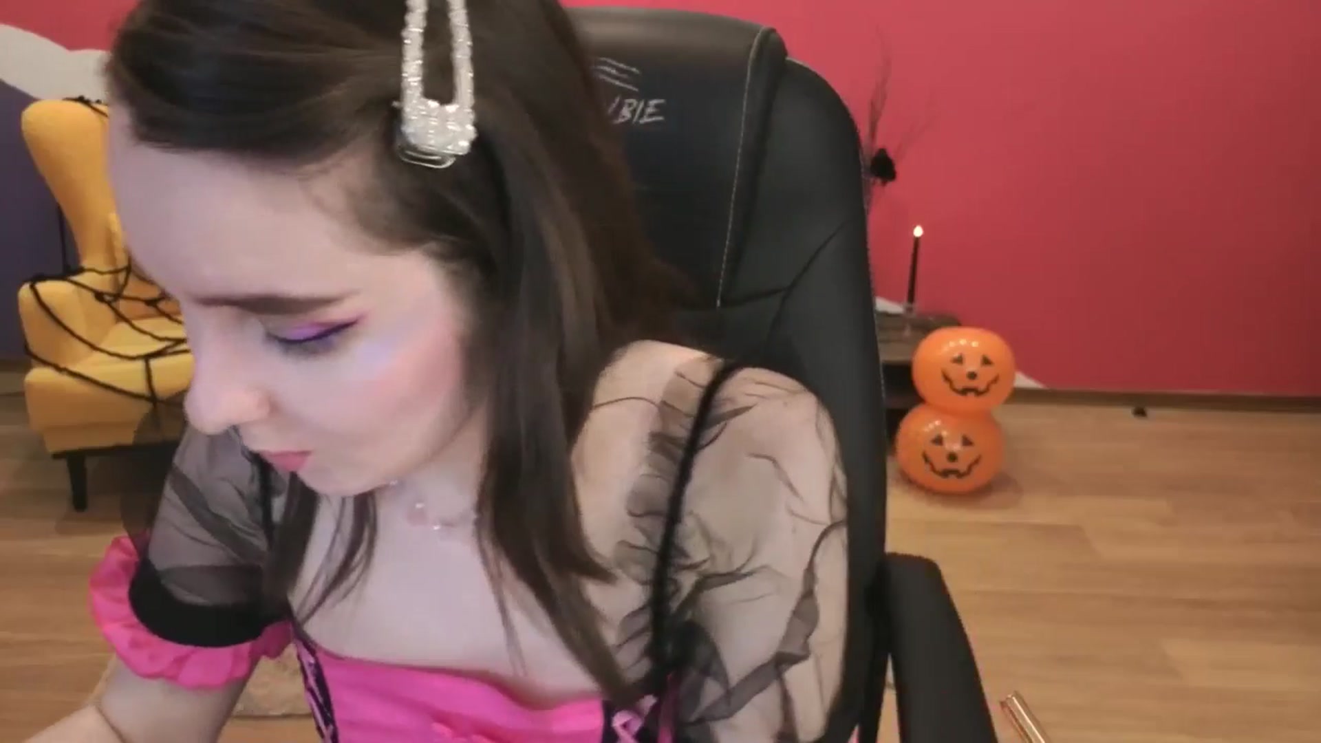 Gallery image thumbnail from Milim_Nava's myfreecams stream on, 10/24/2025, 19:28 image 3 of 20