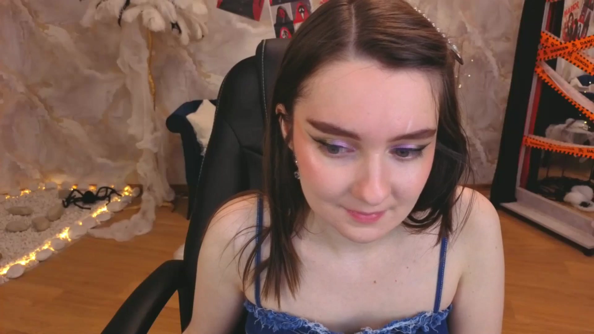 Gallery image thumbnail from Milim_Nava's myfreecams stream on, 10/29/2025, 18:42 image 15 of 20