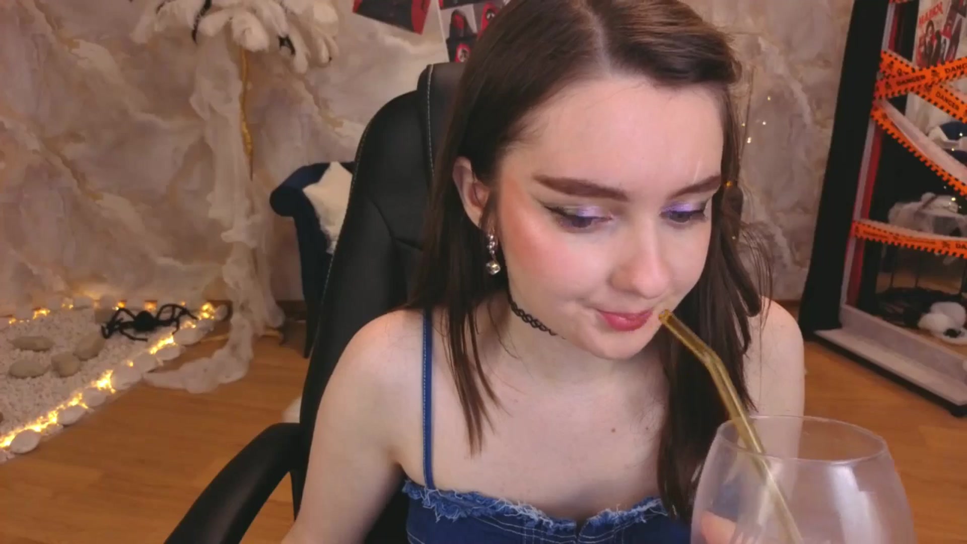 Gallery image thumbnail from Milim_Nava's myfreecams stream on, 10/29/2025, 18:42 image 7 of 20
