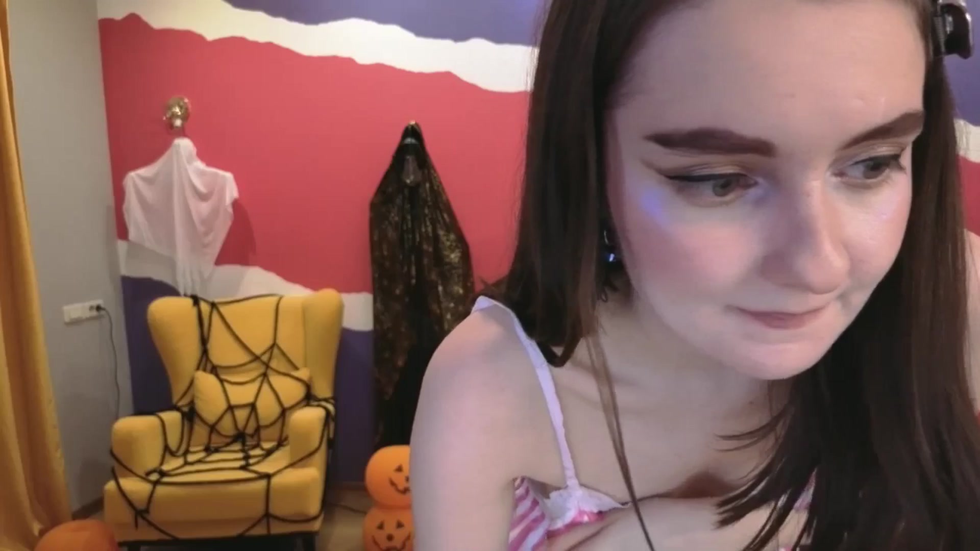 Gallery image thumbnail from Milim_Nava's myfreecams stream on, 11/06/2025, 07:48 image 16 of 20