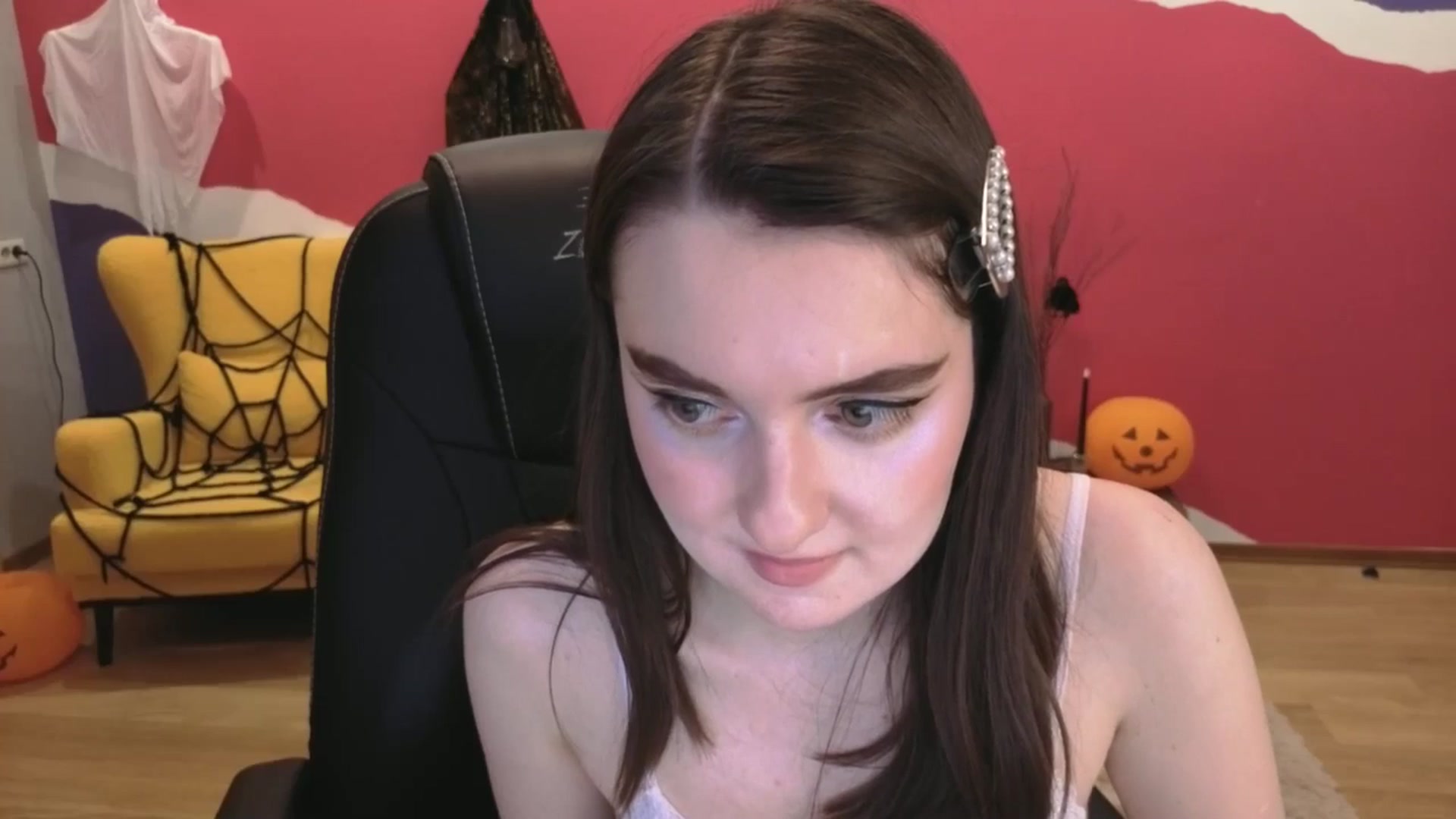 Gallery image thumbnail from Milim_Nava's myfreecams stream on, 11/06/2025, 07:48 image 12 of 20
