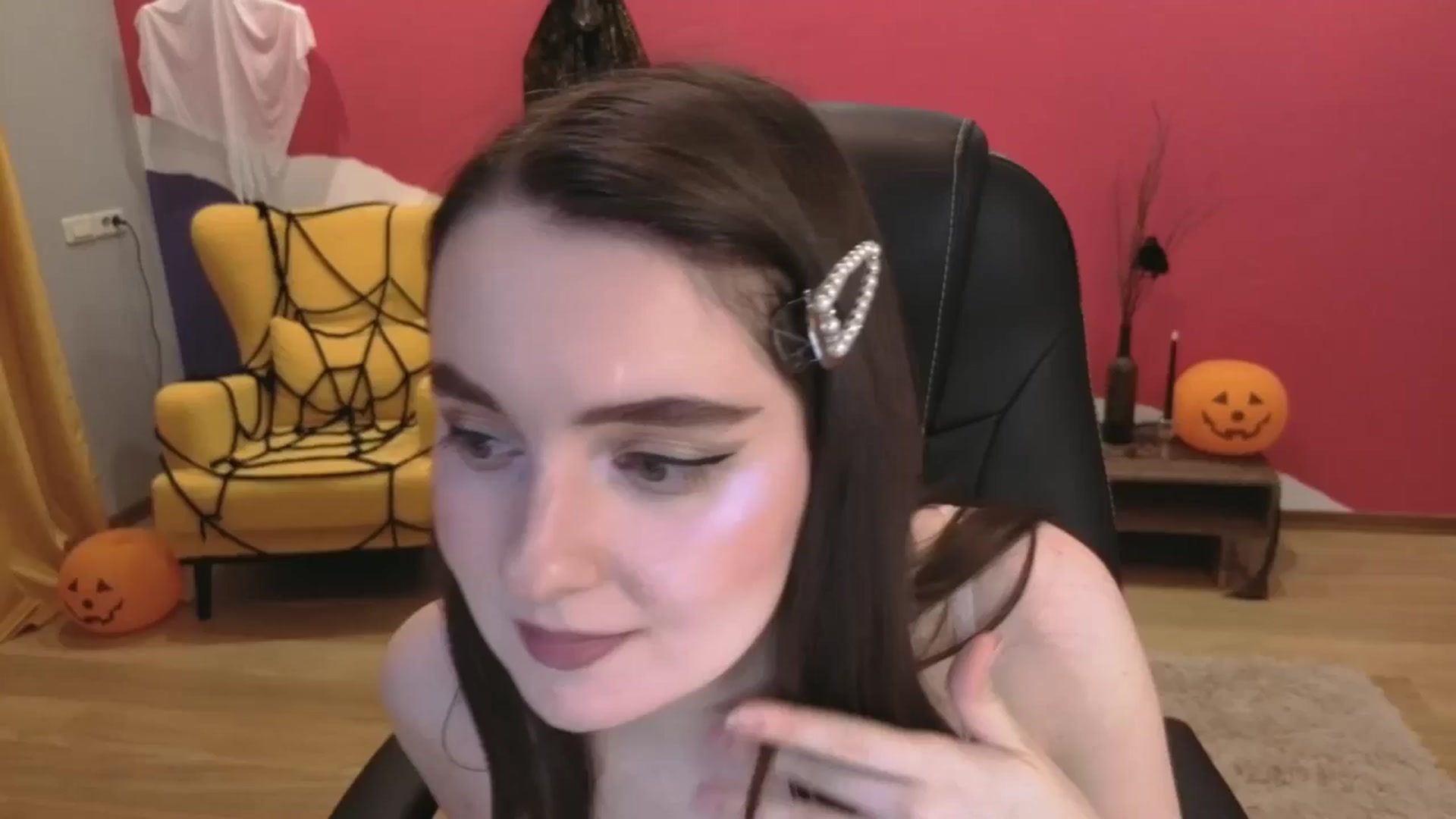Gallery image thumbnail from Milim_Nava's myfreecams stream on, 11/06/2025, 09:03 image 1 of 20