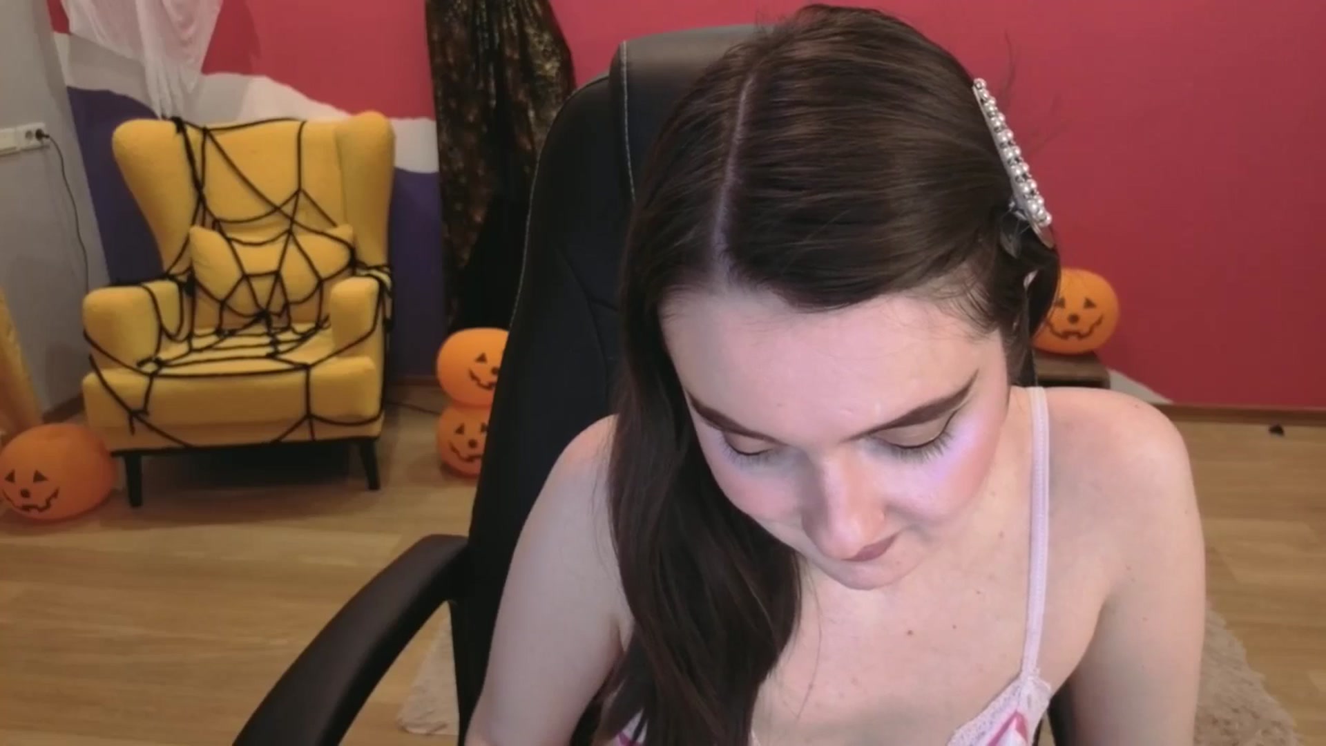 Gallery image thumbnail from Milim_Nava's myfreecams stream on, 11/06/2025, 09:03 image 18 of 20