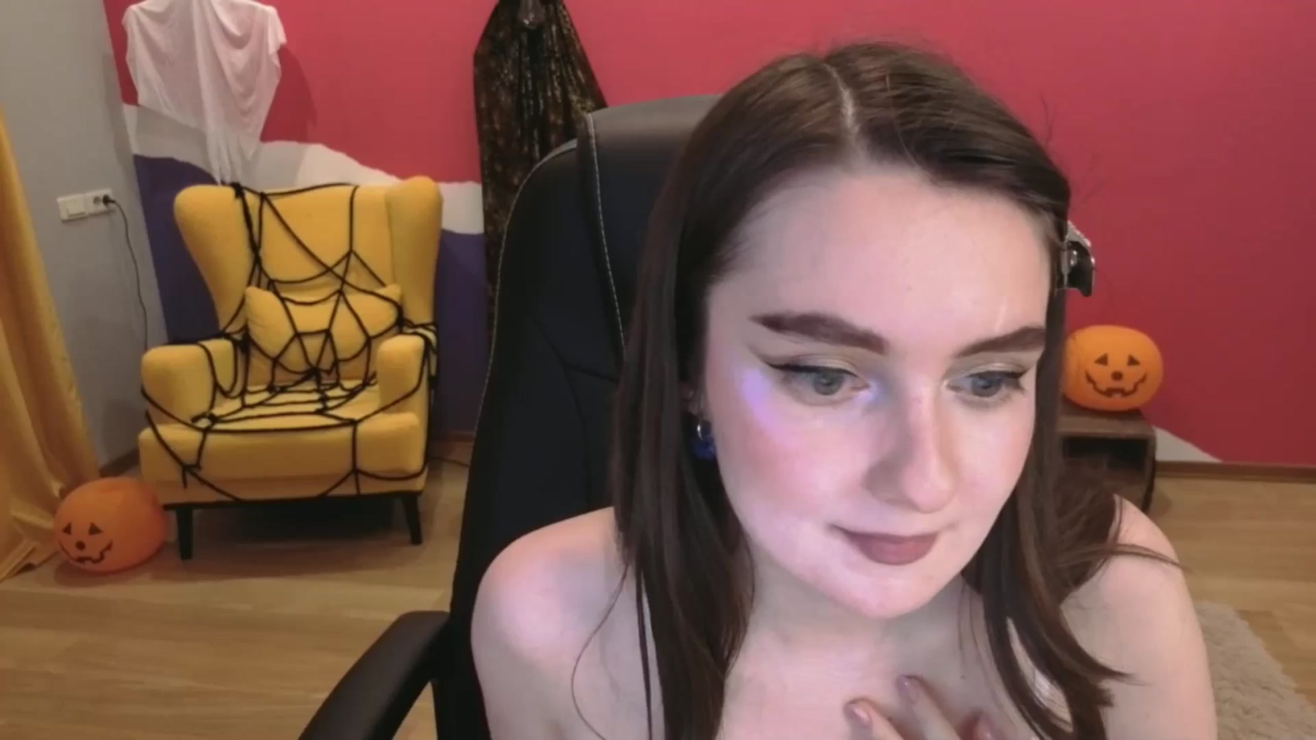 Gallery image thumbnail from Milim_Nava's myfreecams stream on, 11/06/2025, 09:03 image 2 of 20