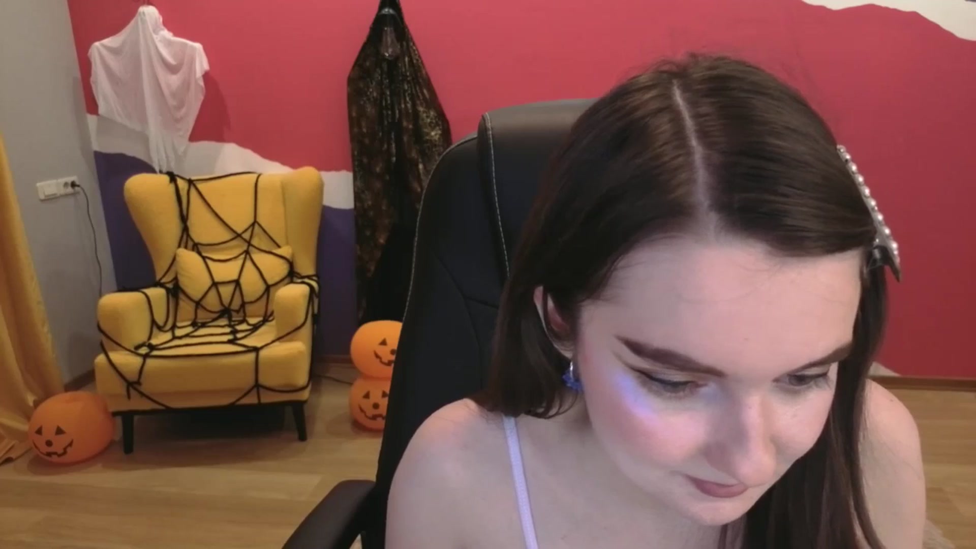 Gallery image thumbnail from Milim_Nava's myfreecams stream on, 11/06/2025, 10:07 image 9 of 20