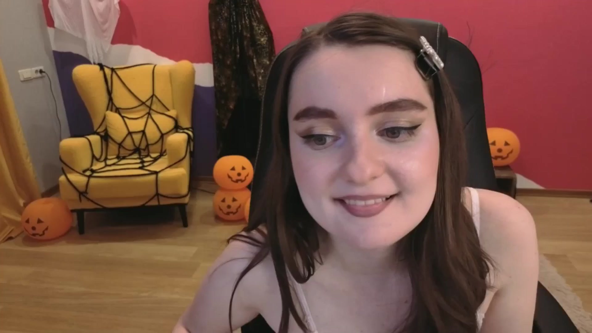 Gallery image thumbnail from Milim_Nava's myfreecams stream on, 11/06/2025, 10:07 image 7 of 20