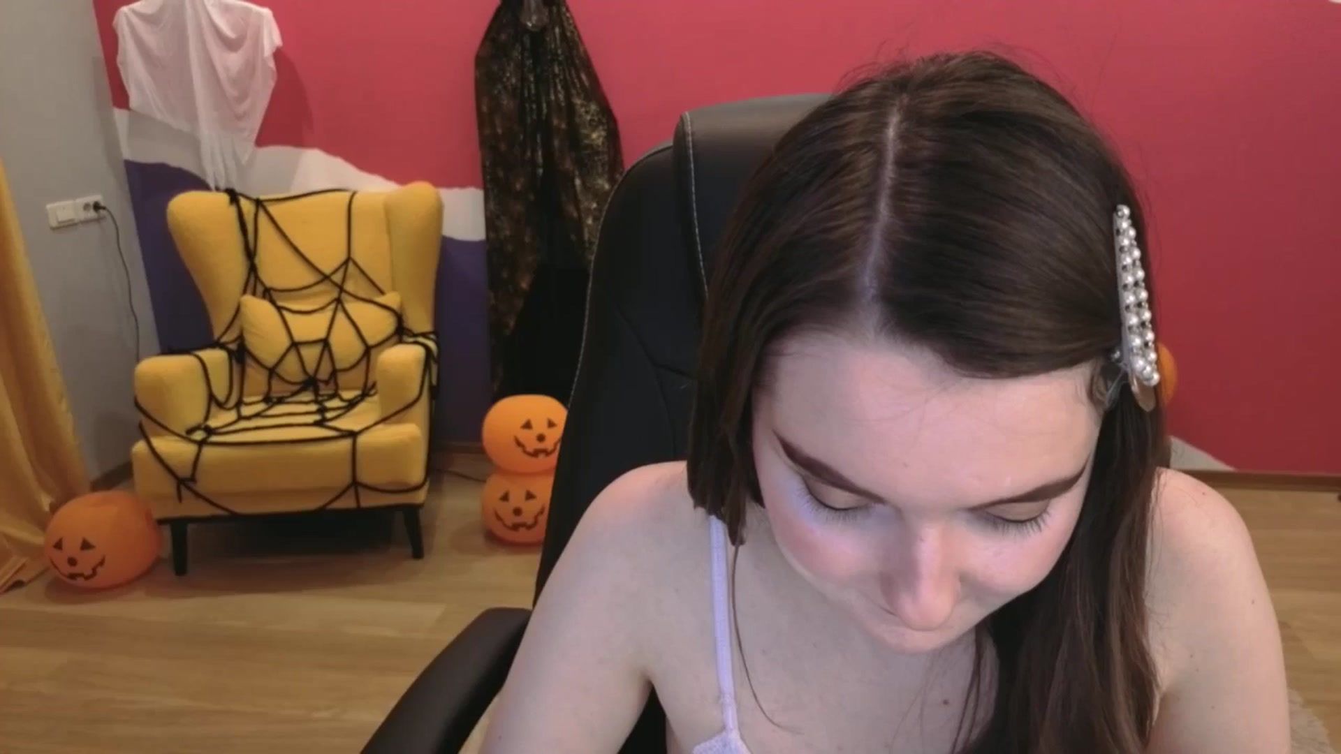Gallery image thumbnail from Milim_Nava's myfreecams stream on, 11/06/2025, 10:07 image 11 of 20