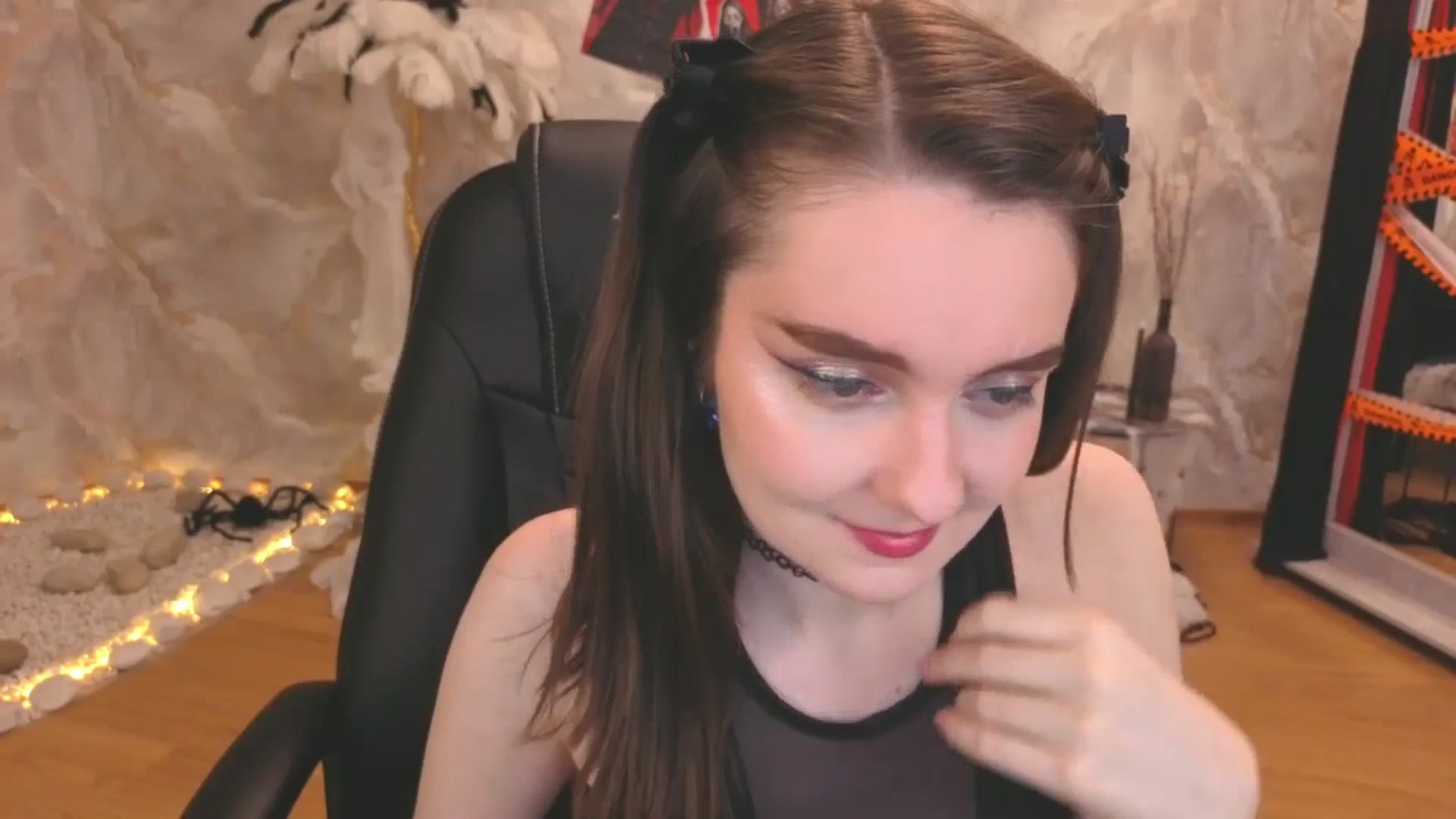 Gallery image thumbnail from Milim_Nava's myfreecams stream on, 11/07/2025, 07:55 image 12 of 20