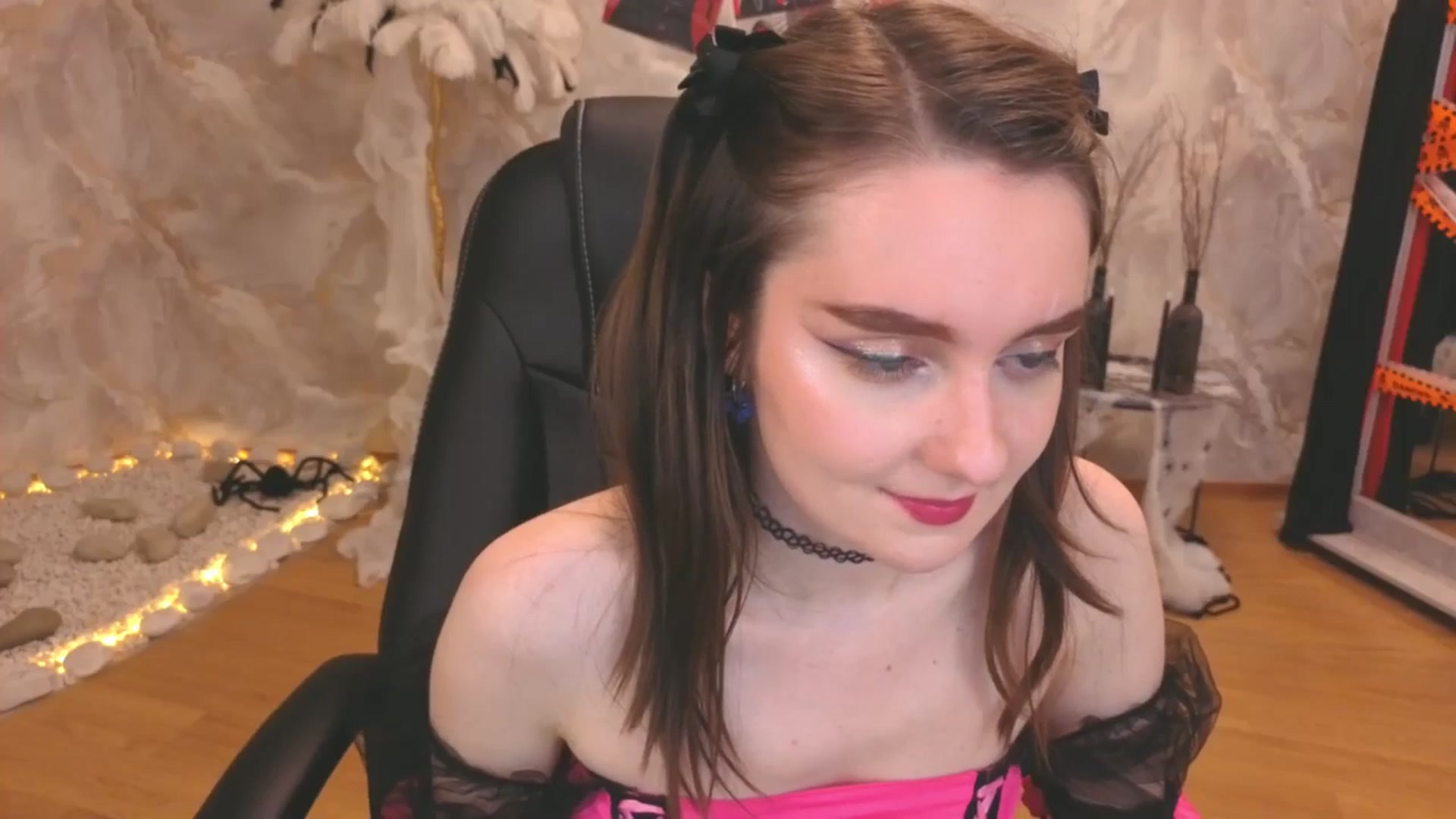 Gallery image thumbnail from Milim_Nava's myfreecams stream on, 11/07/2025, 11:33 image 12 of 20
