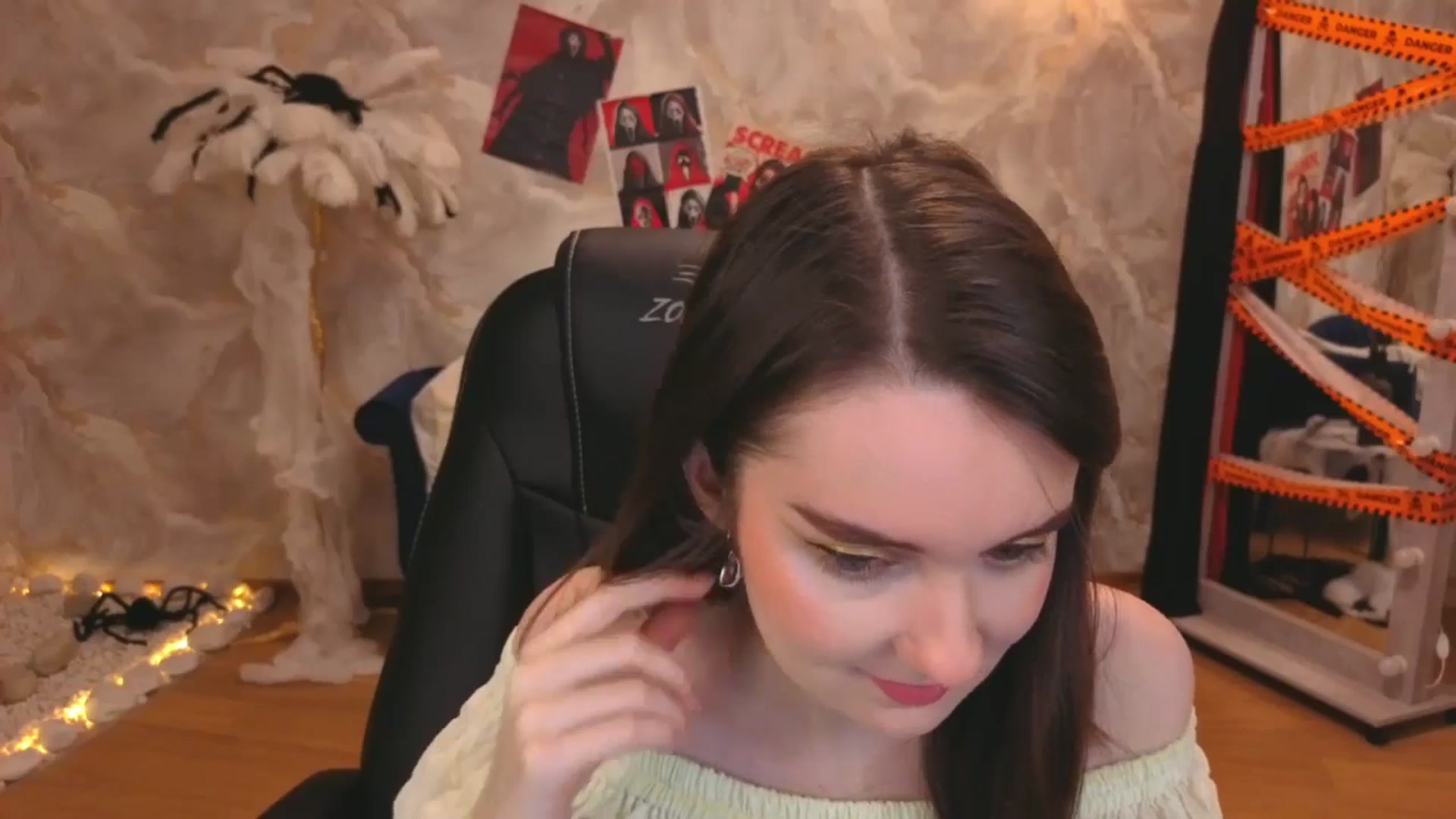 Gallery image thumbnail from Milim_Nava's myfreecams stream on, 11/09/2025, 18:28 image 6 of 20