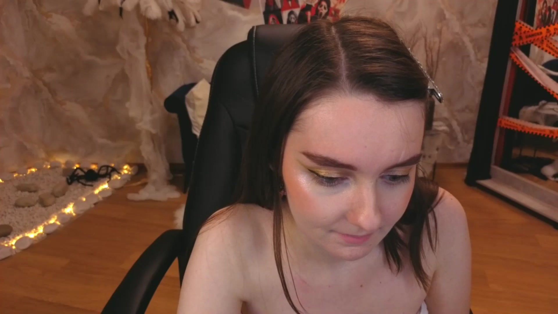 Gallery image thumbnail from Milim_Nava's myfreecams stream on, 11/10/2025, 03:32 image 7 of 20