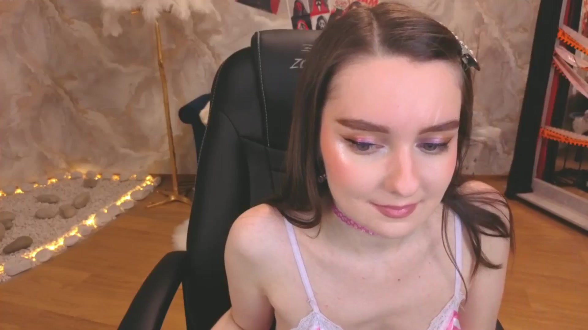 Gallery image thumbnail from Milim_Nava's myfreecams stream on, 11/11/2025, 21:23 image 5 of 20