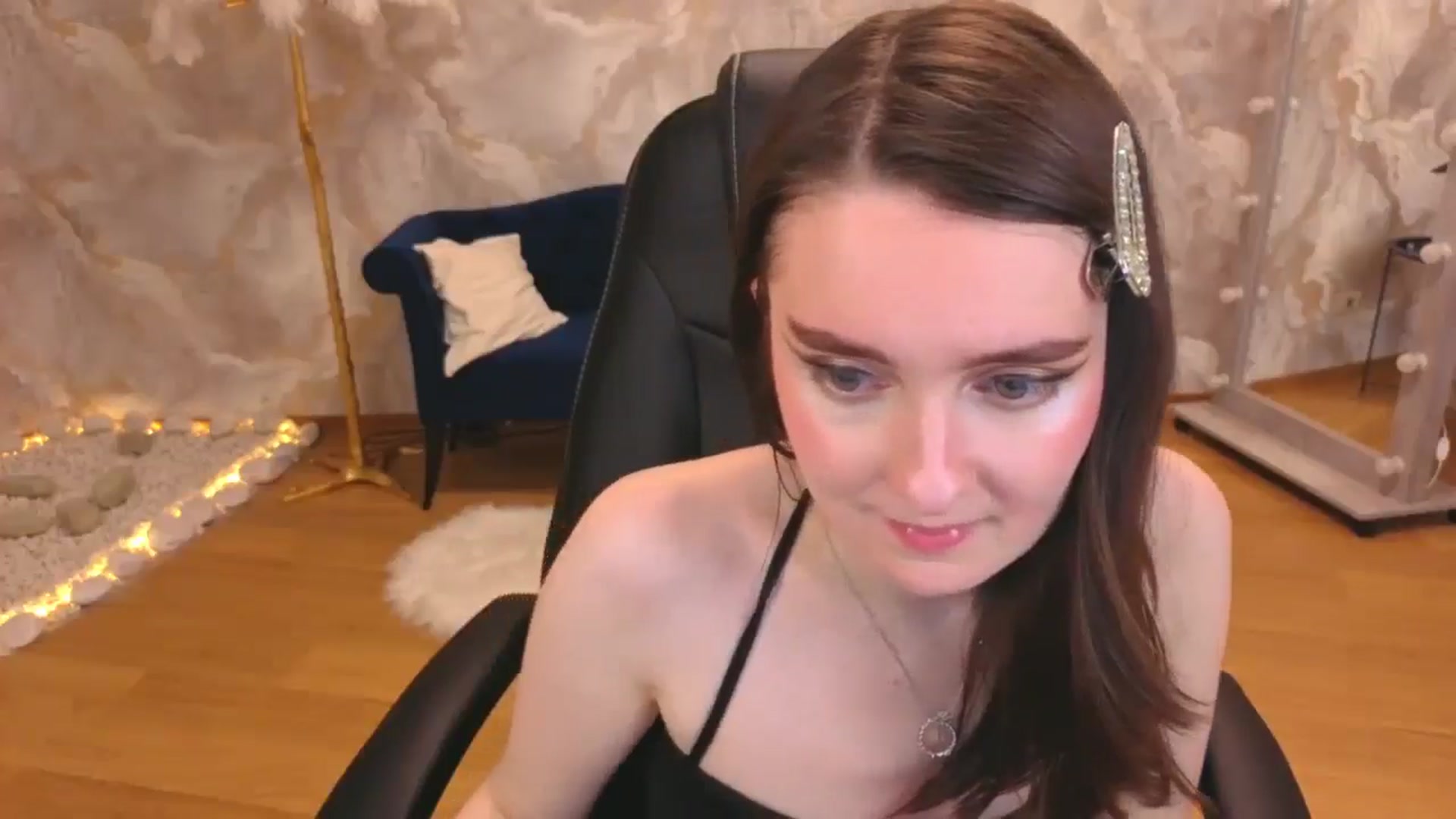 Gallery image thumbnail from Milim_Nava's myfreecams stream on, 11/17/2025, 21:26 image 6 of 20